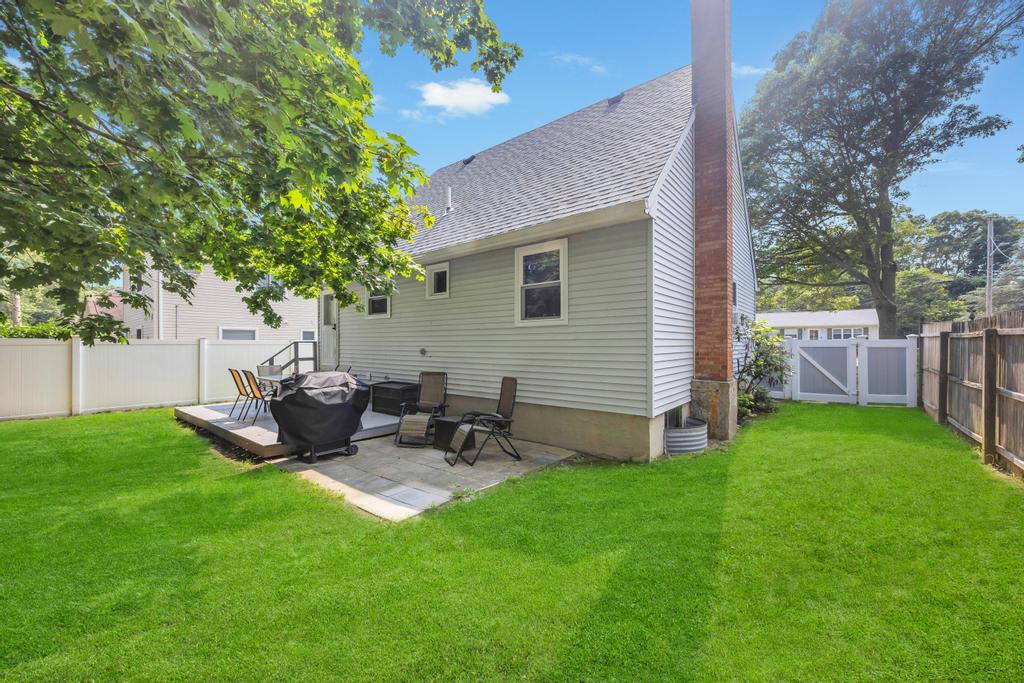 15 Halewood Drive, Shirley, NY 11967