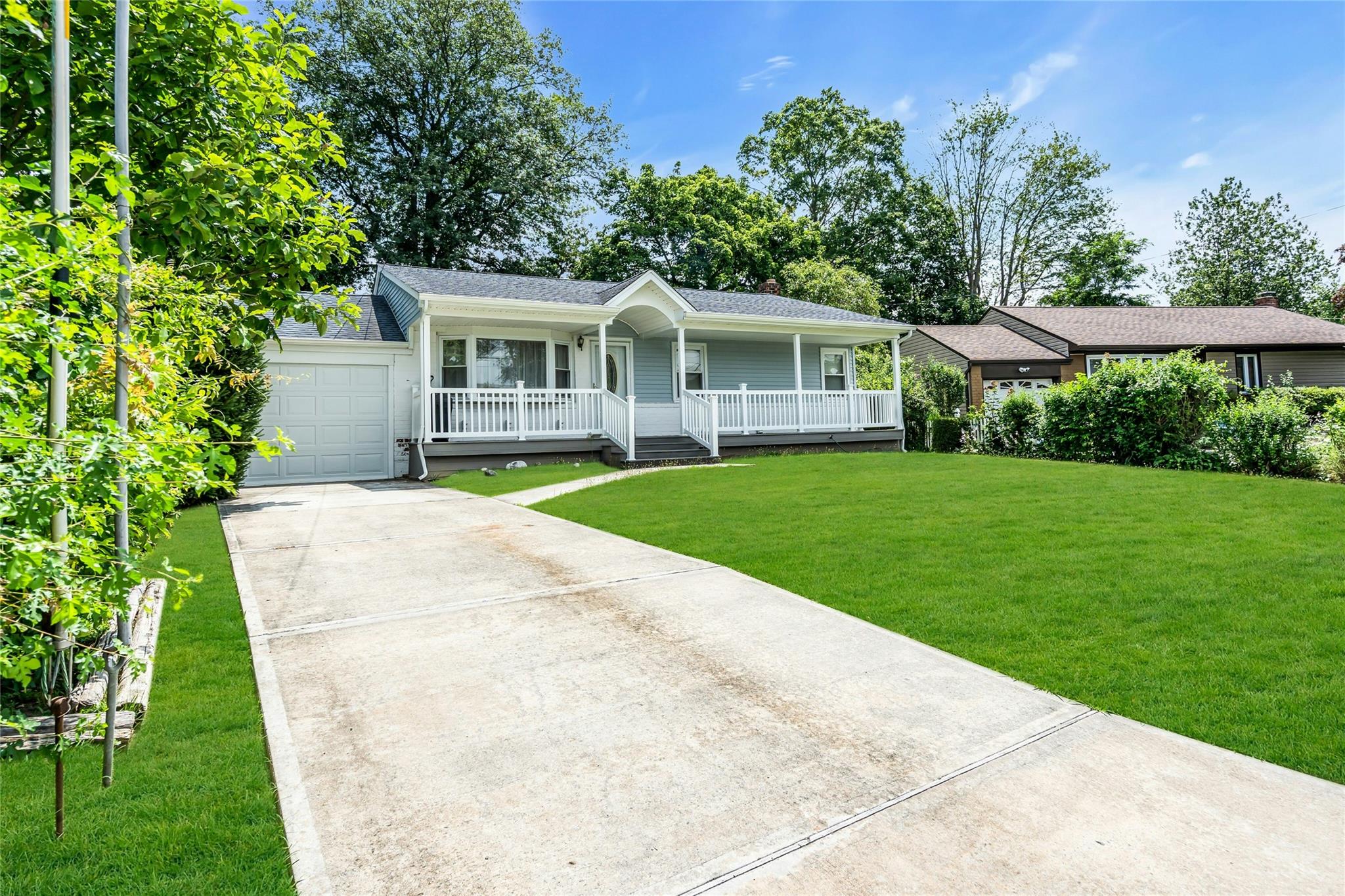 22 Robert Drive, Huntington, NY 11743