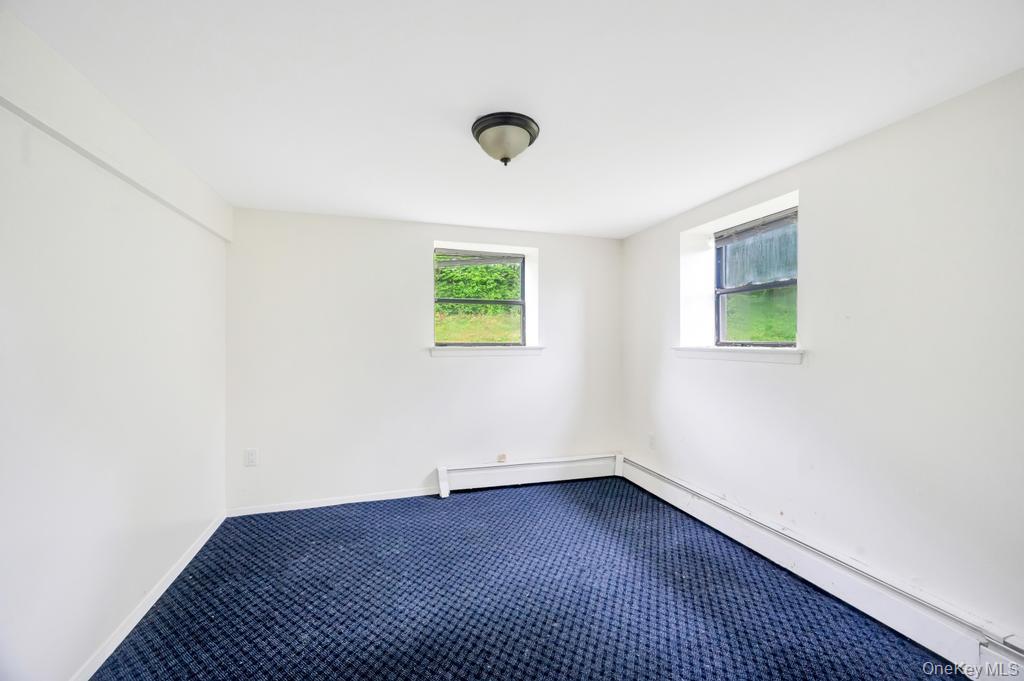 106 Woods Drive, Roslyn, NY 11576