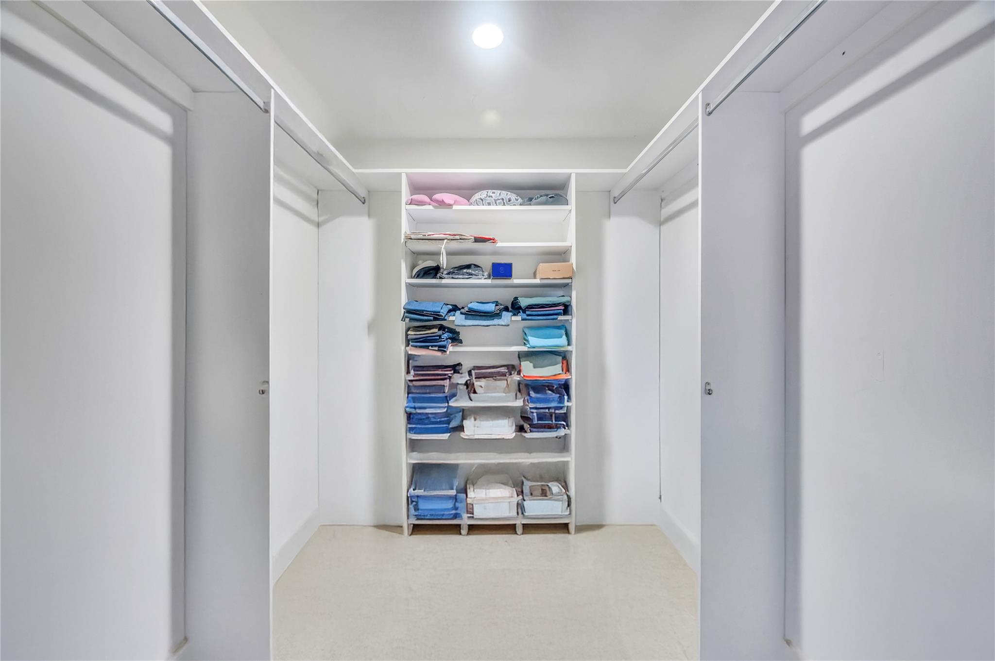 34 Harlem Avenue, Medford, NY 11763