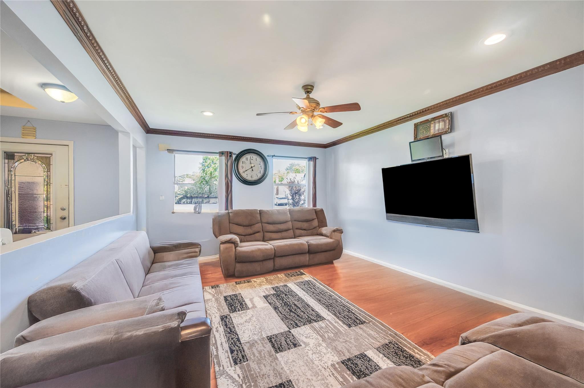 34 Harlem Avenue, Medford, NY 11763