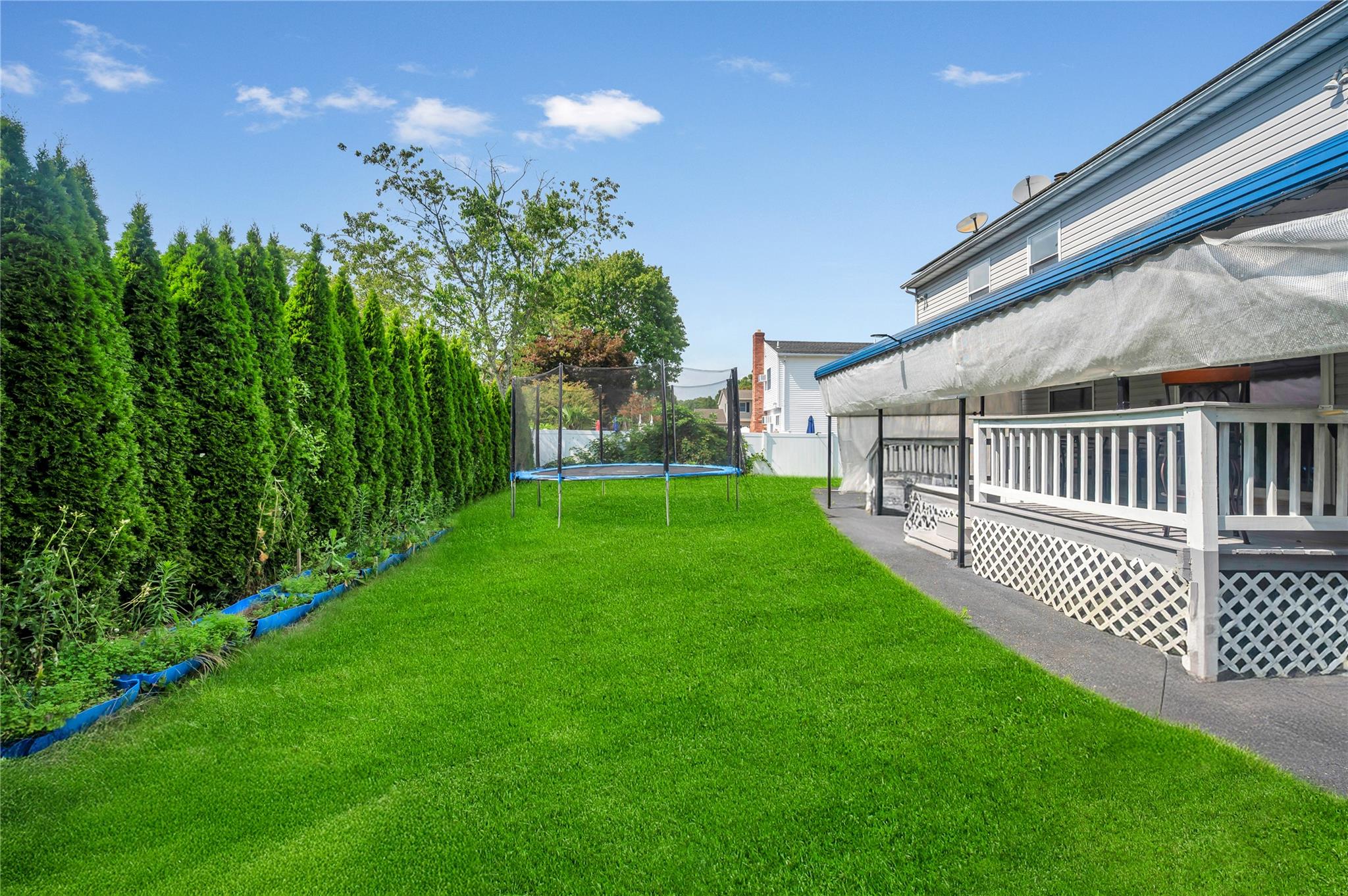 34 Harlem Avenue, Medford, NY 11763