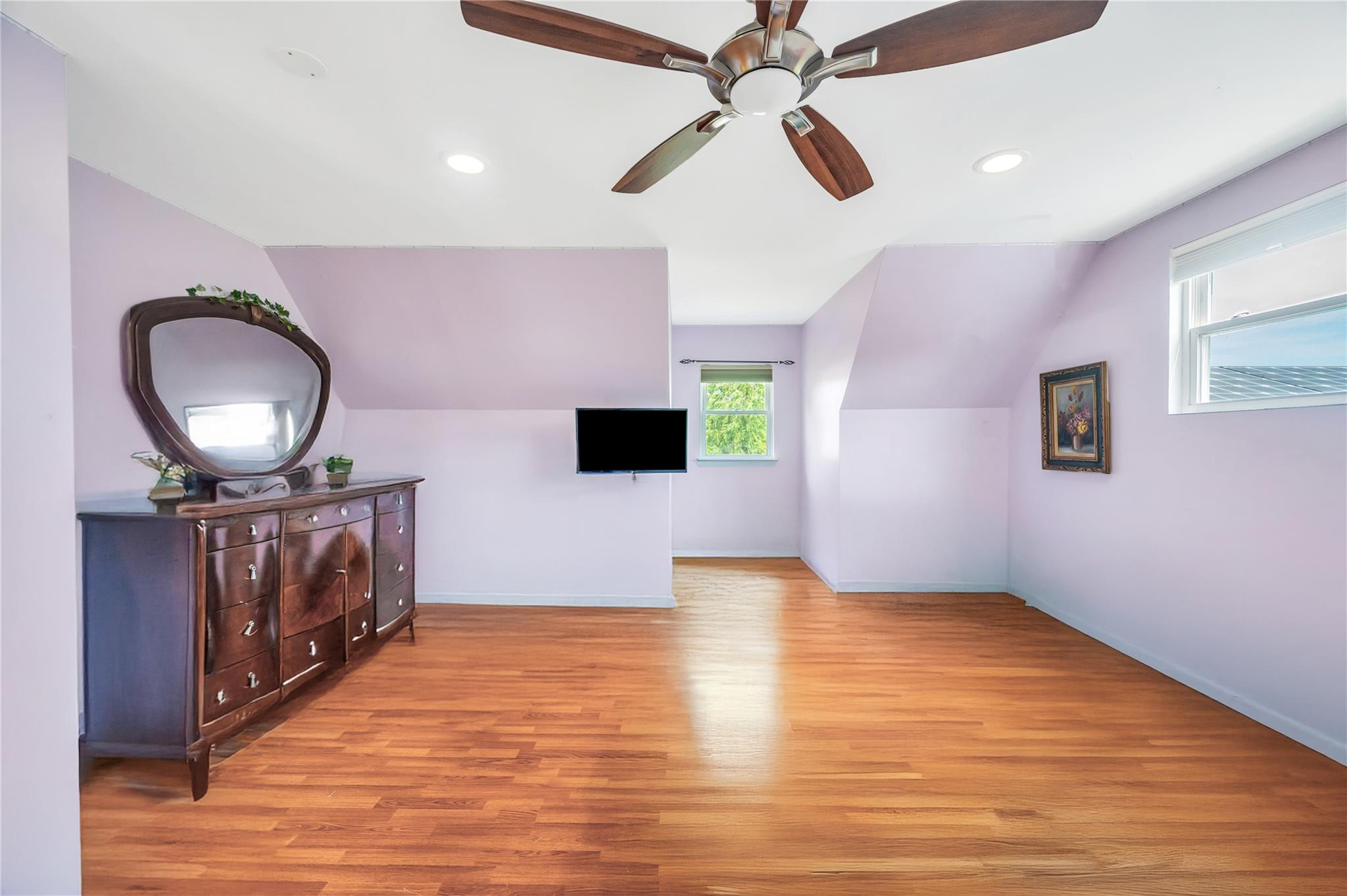 34 Harlem Avenue, Medford, NY 11763