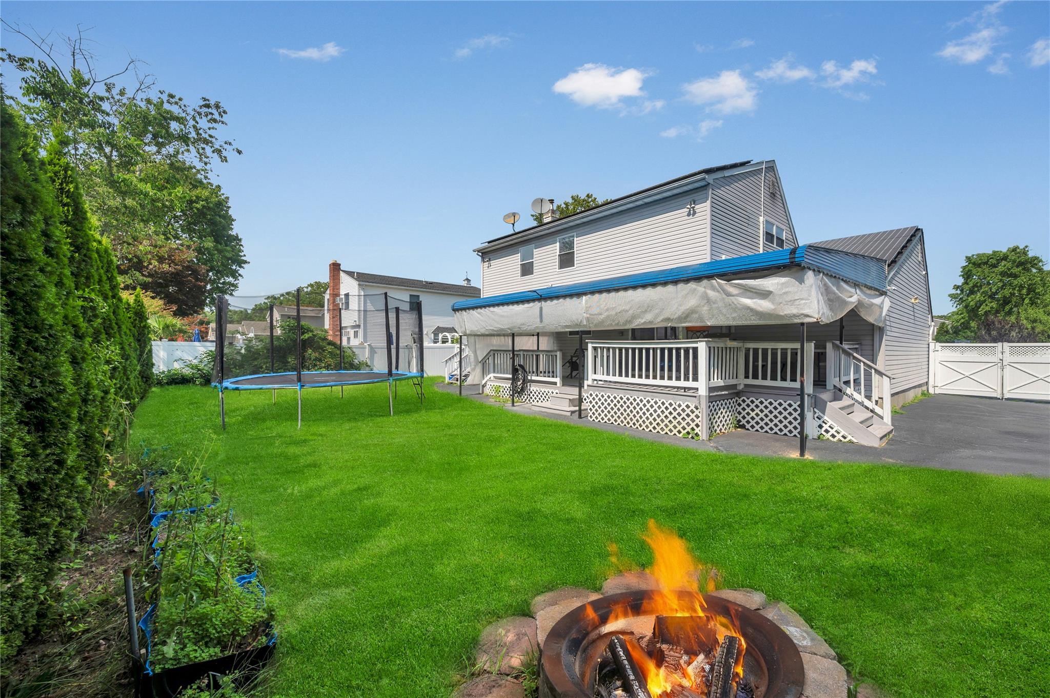 34 Harlem Avenue, Medford, NY 11763