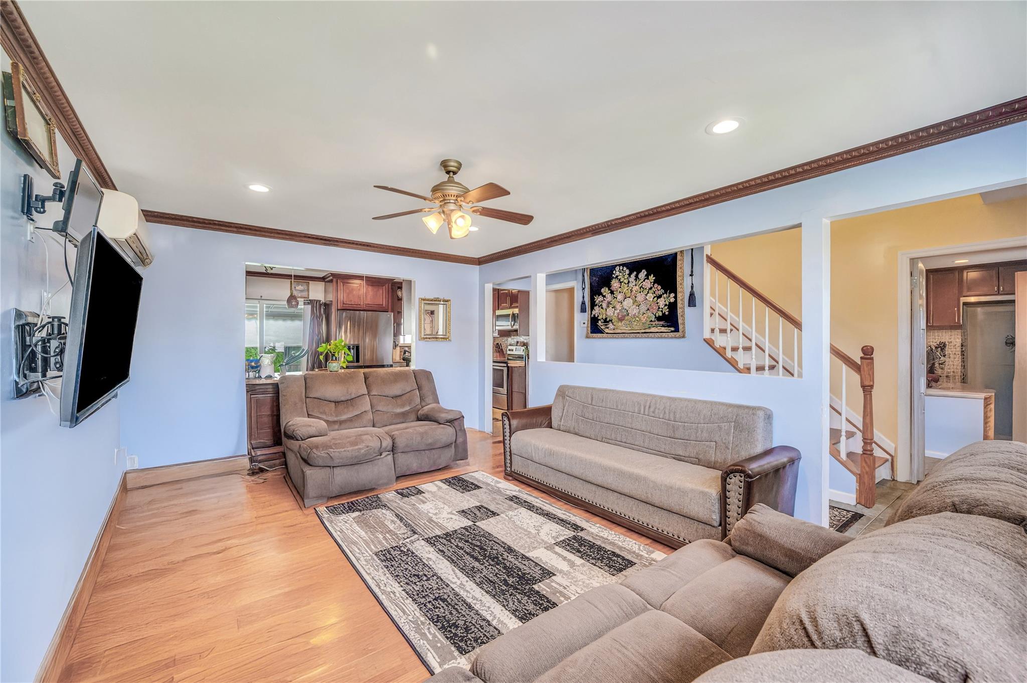 34 Harlem Avenue, Medford, NY 11763