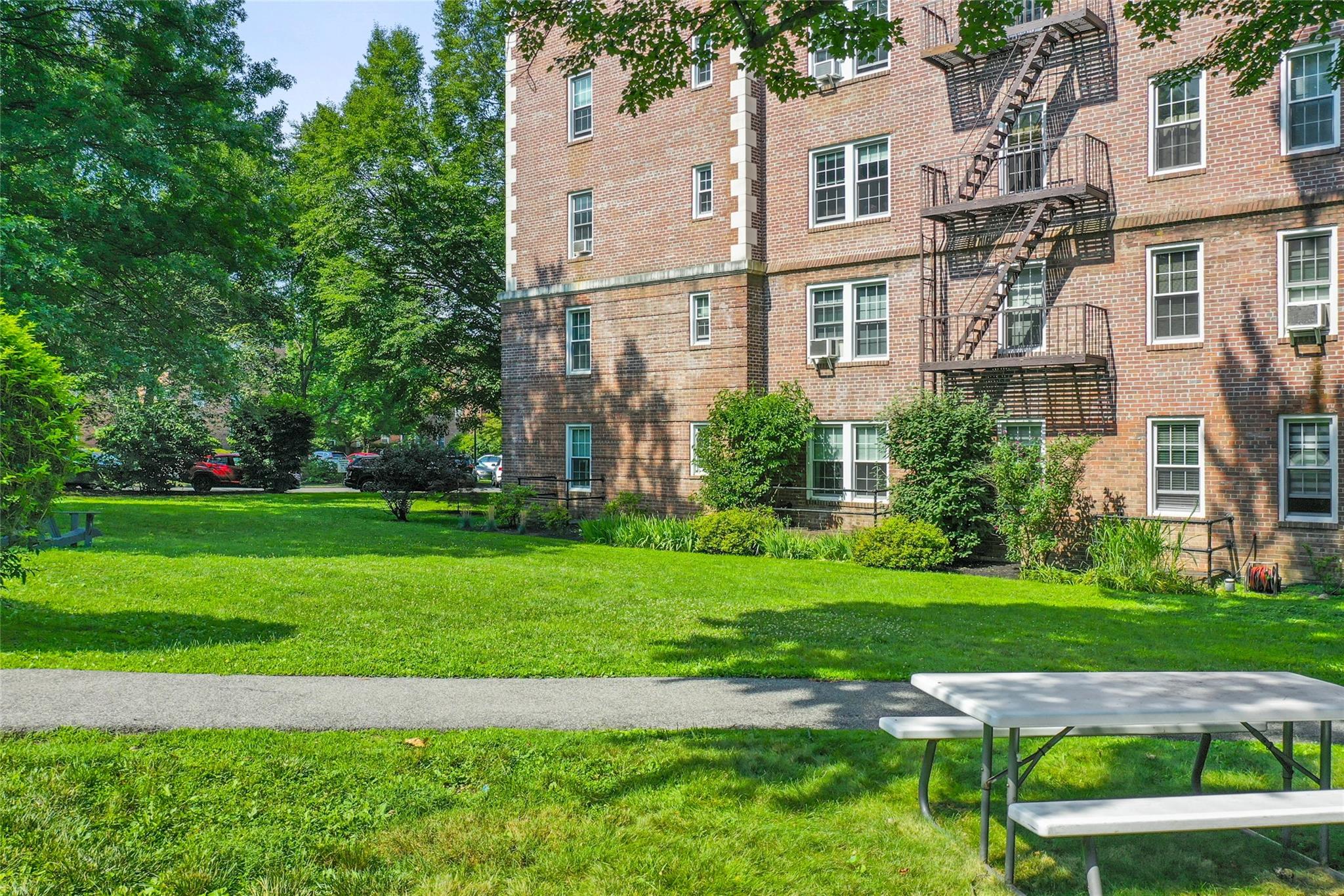 300 S Broadway # 1C, Tarrytown, NY 10591