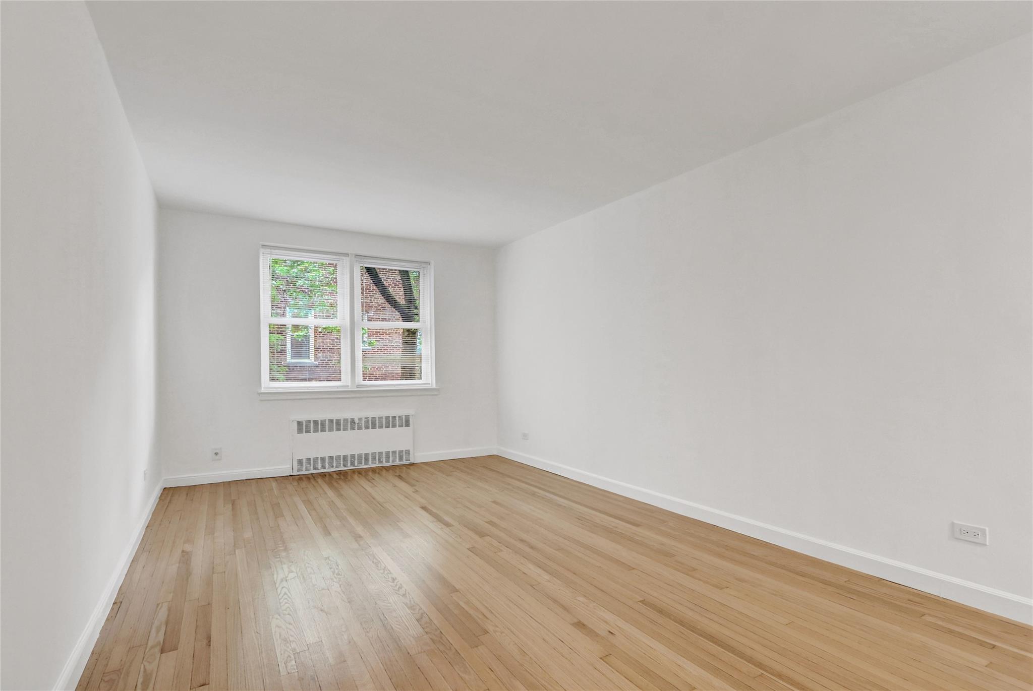 123-25 82nd Avenue # 5R, Kew Gardens, NY 11415