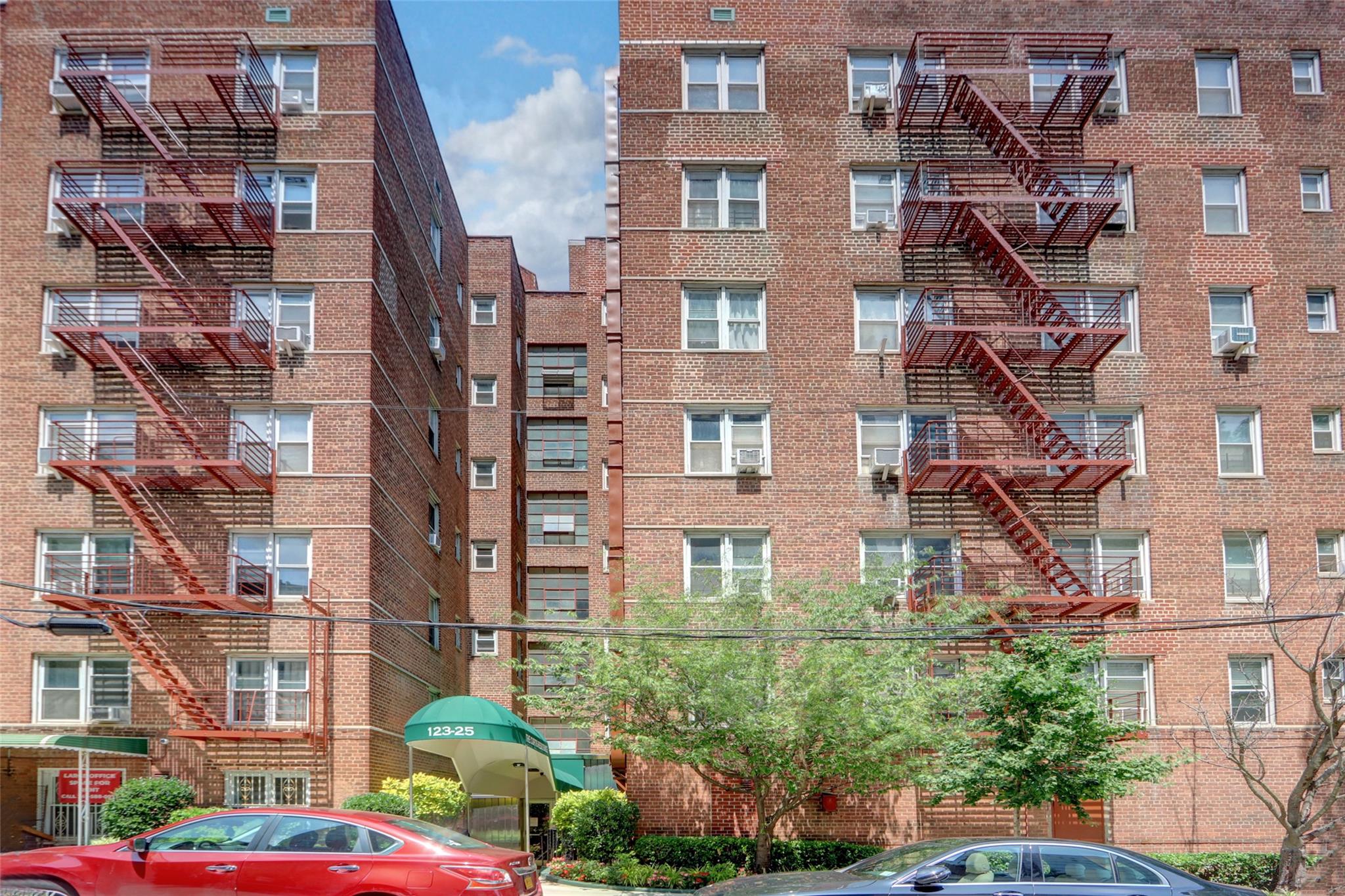 123-25 82nd Avenue # 5R, Kew Gardens, NY 11415