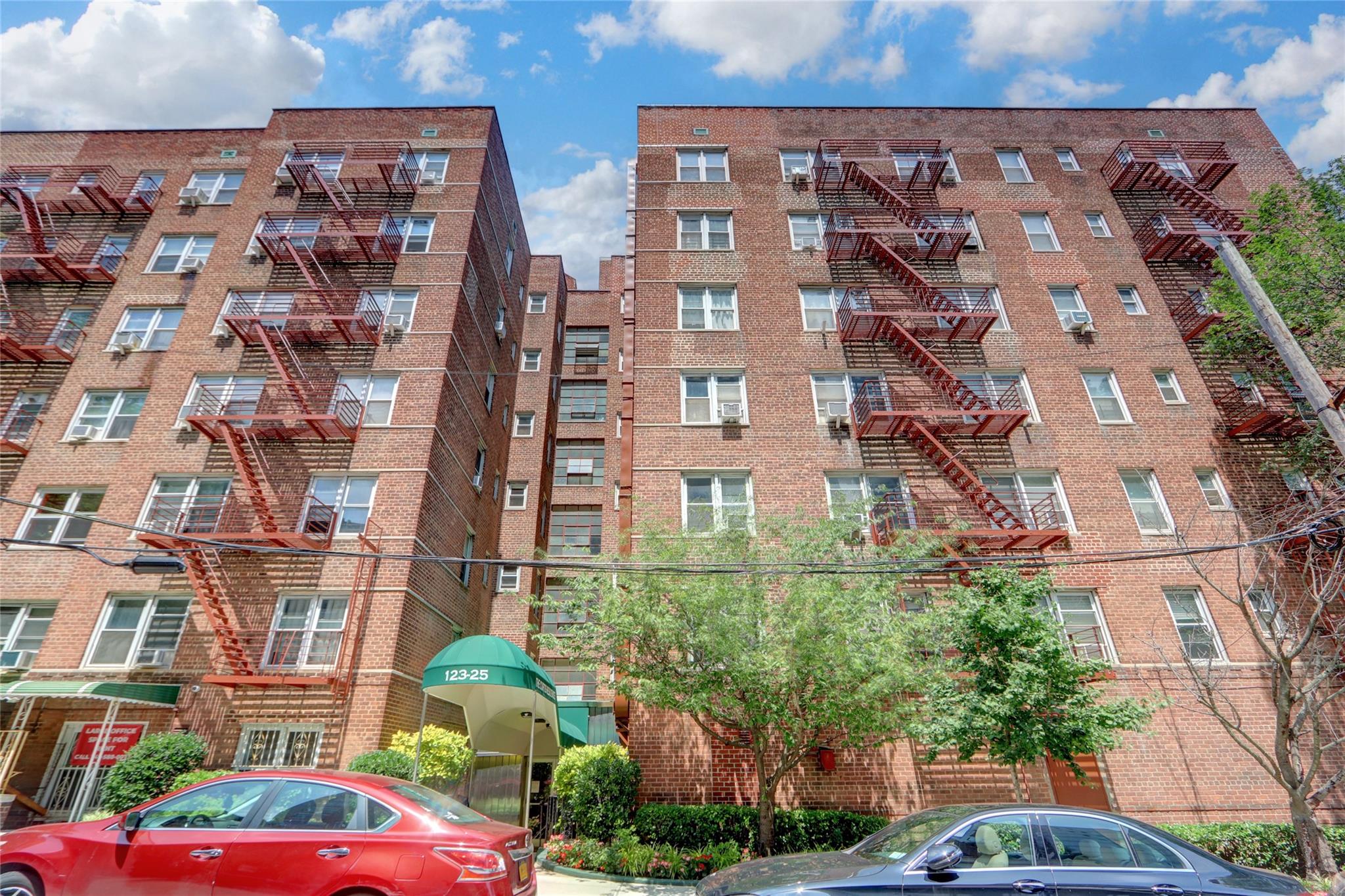 123-25 82nd Avenue # 5R, Kew Gardens, NY 11415