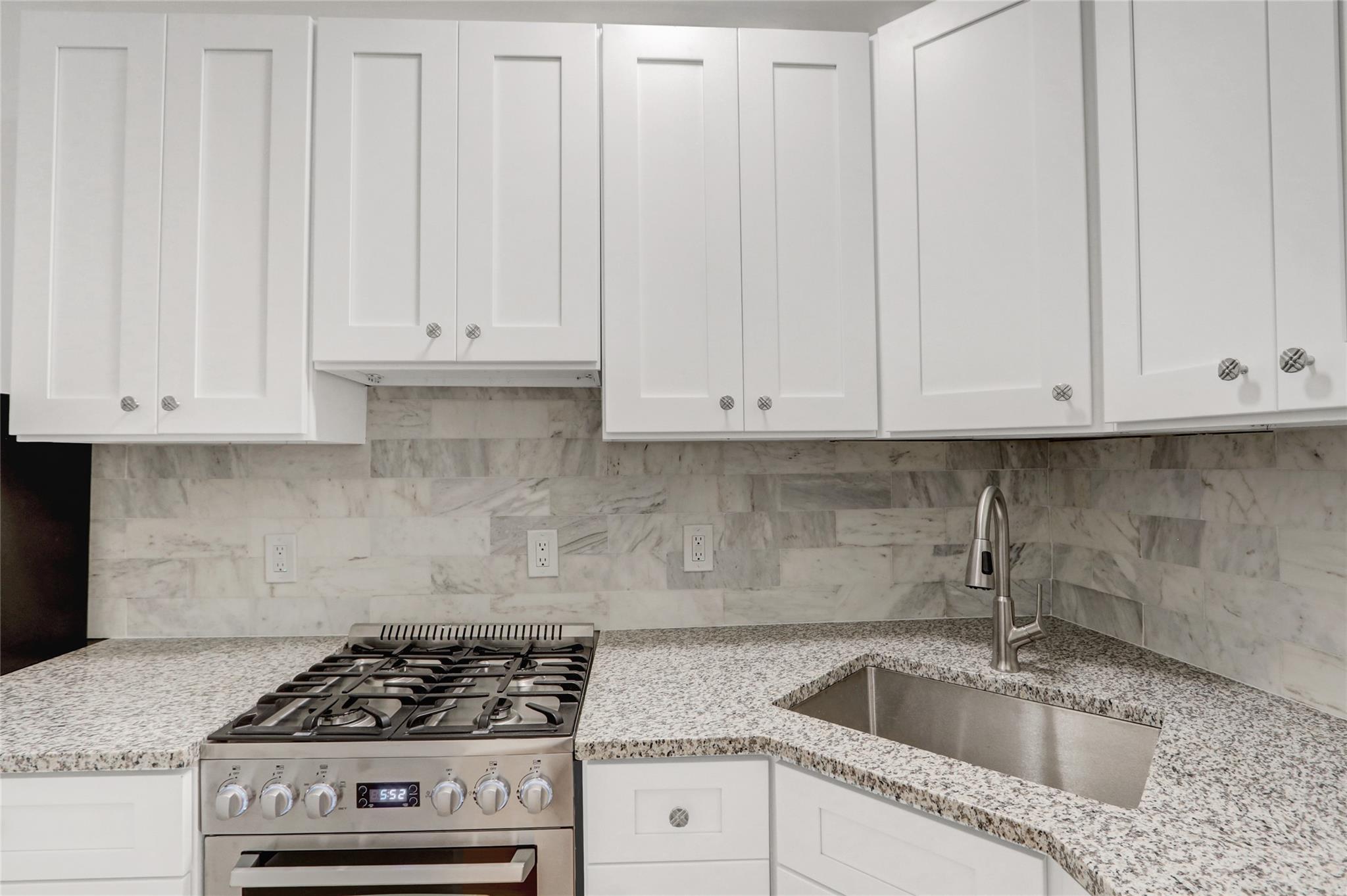 123-25 82nd Avenue # 5R, Kew Gardens, NY 11415