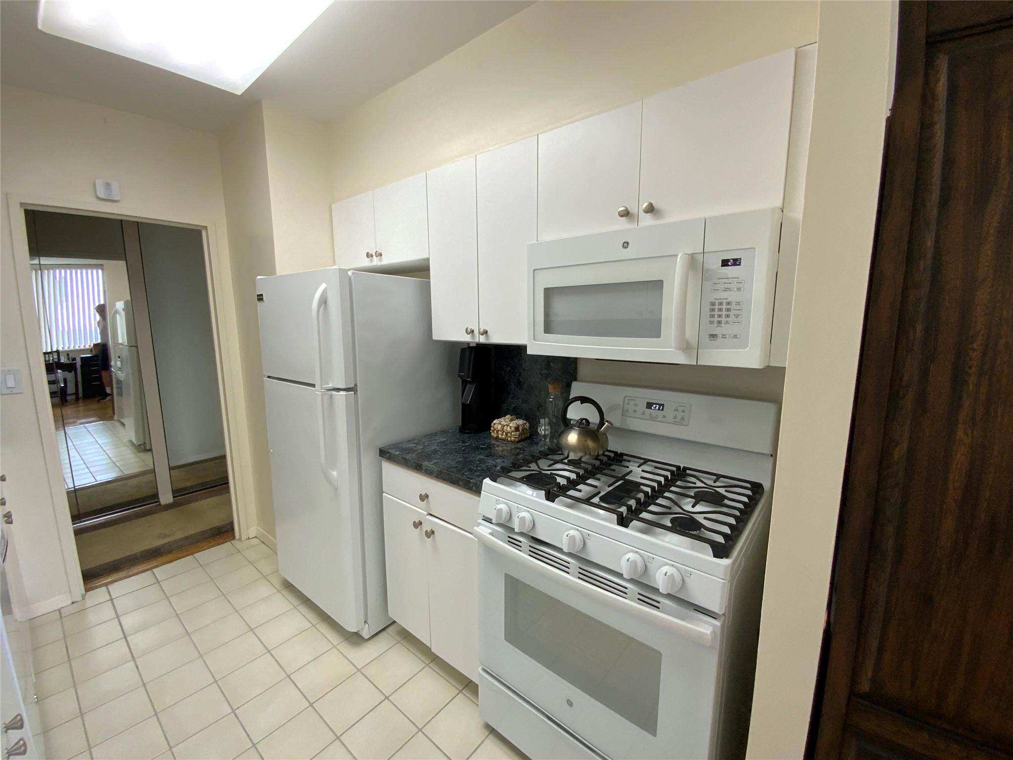 27010 Grand Central Parkway # 19A, Floral Park, NY 11005