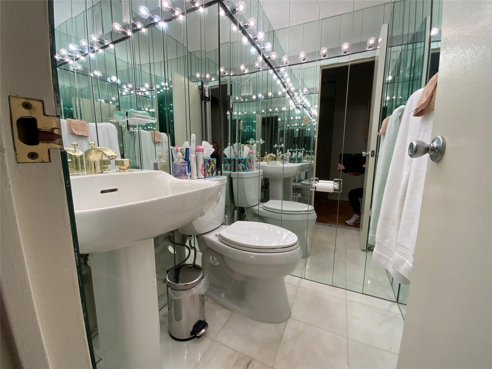 27010 Grand Central Parkway # 19A, Floral Park, NY 11005