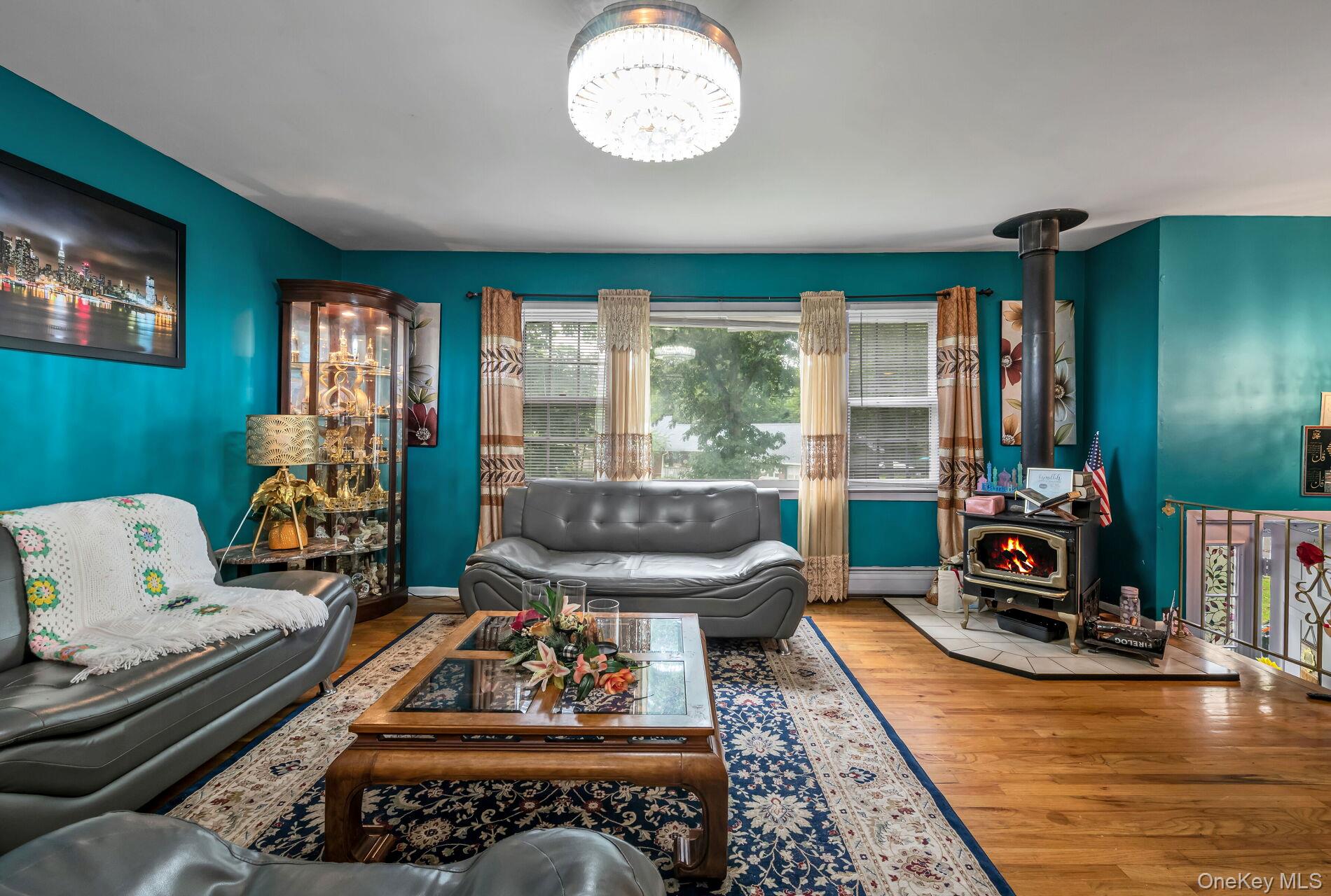 95 Hillside Avenue, Suffern, NY 10901