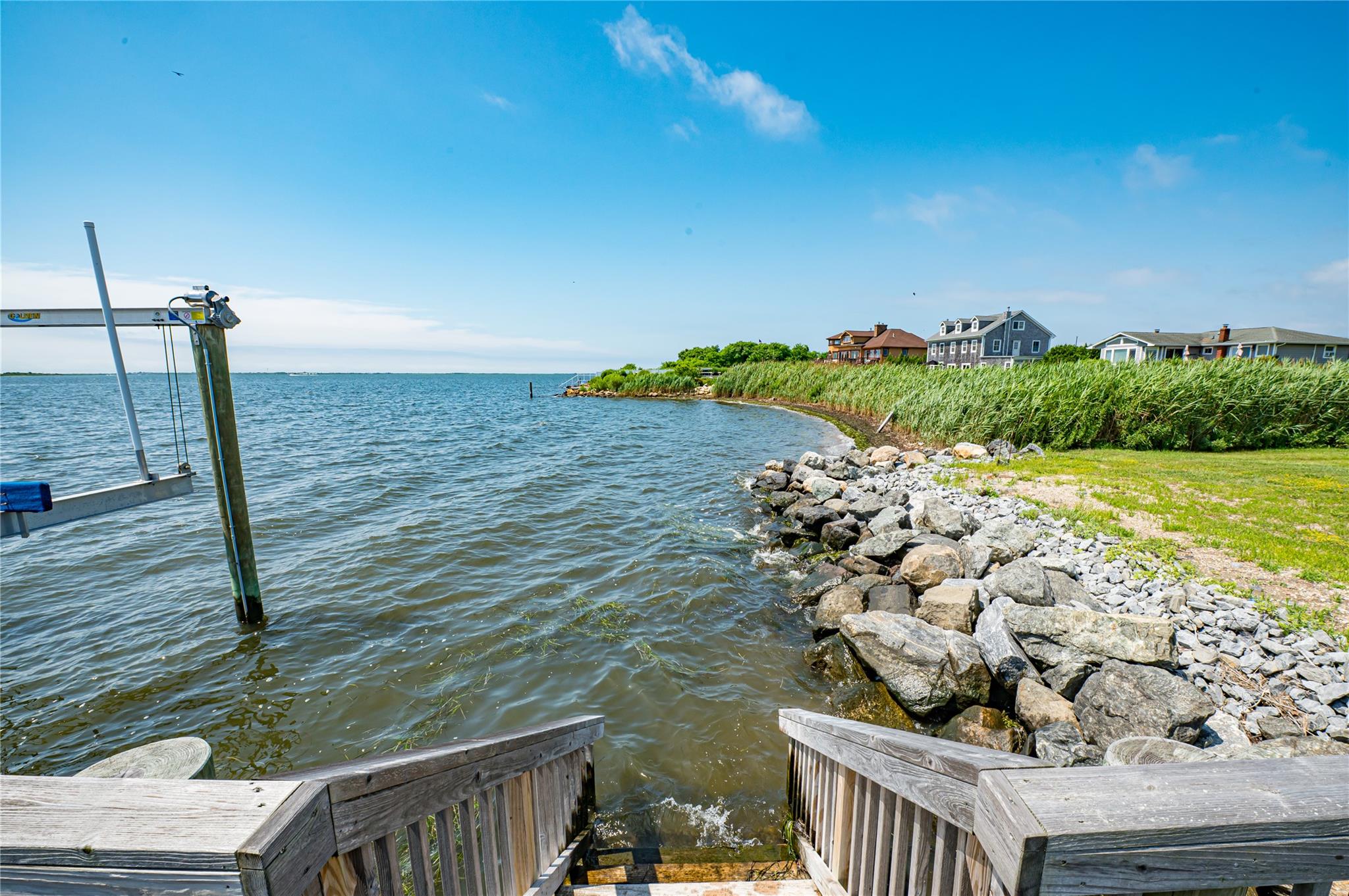 32 Unqua Place, Amityville, NY 11701