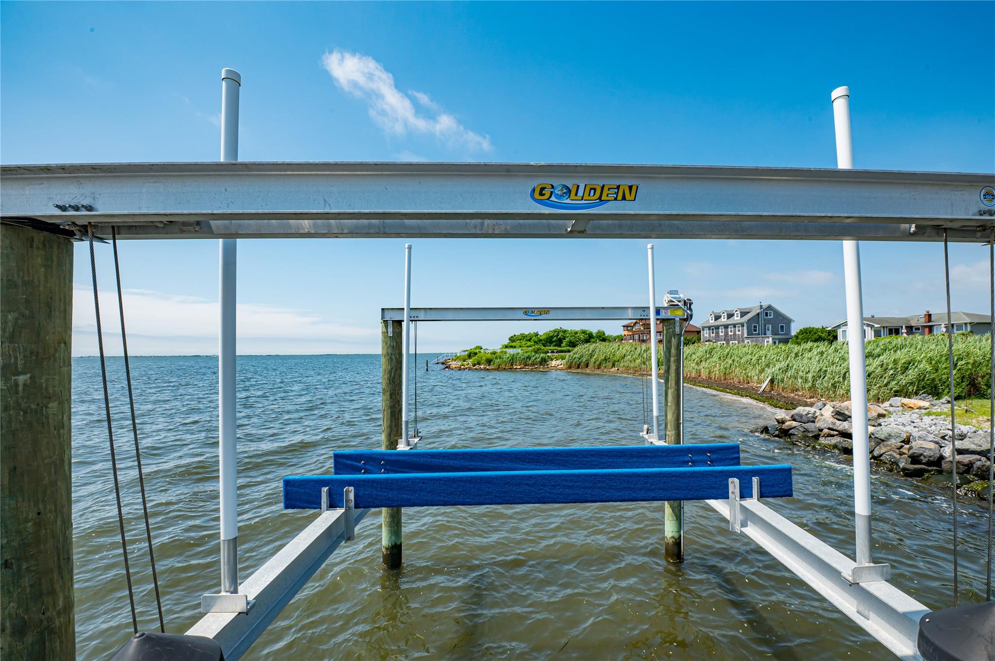 32 Unqua Place, Amityville, NY 11701