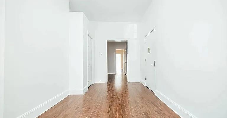 414 Onderdonk Avenue, Ridgewood, NY 11385