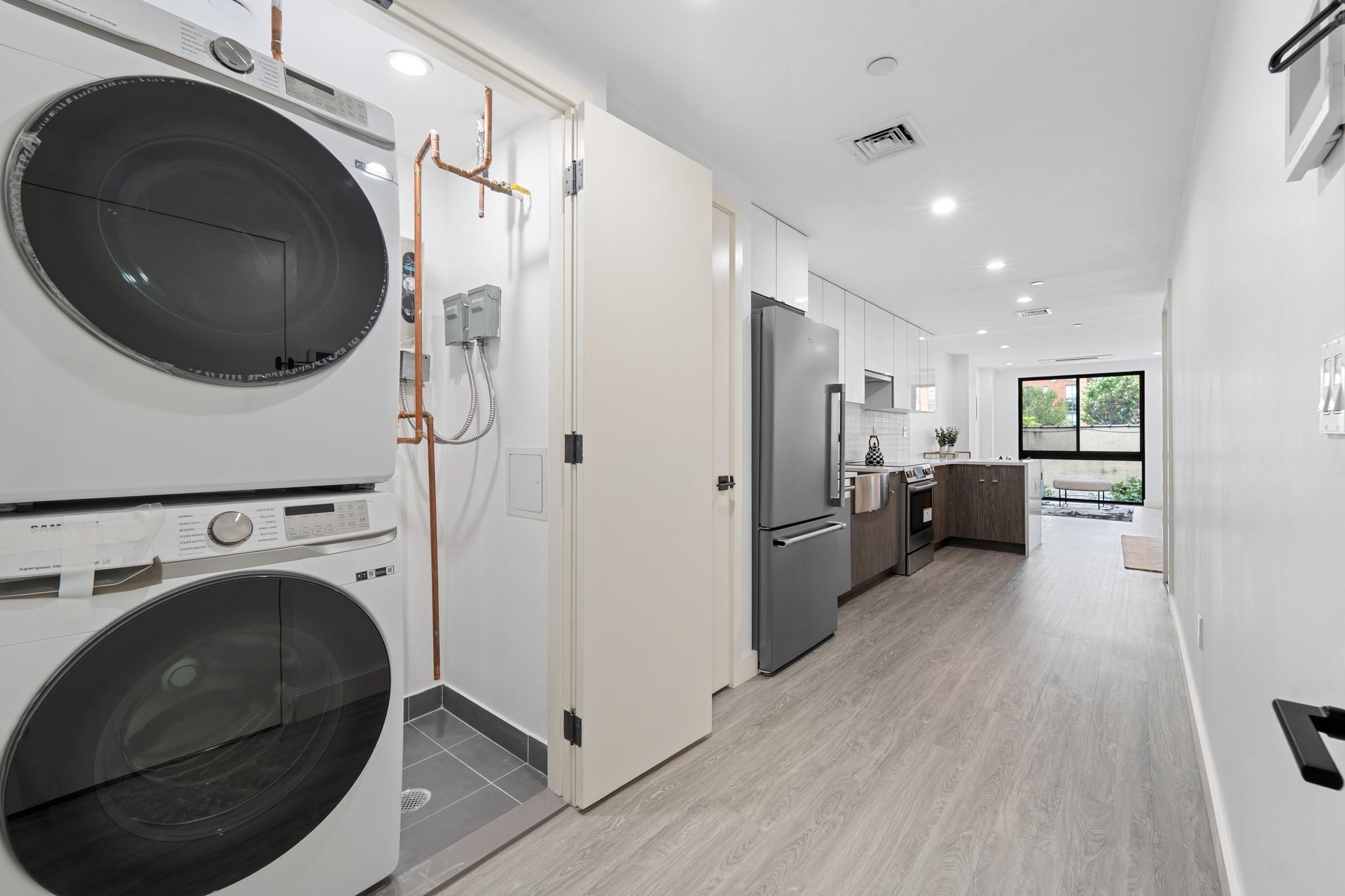 46-40 Vernon Boulevard # 2B, Long Island City, NY 11101