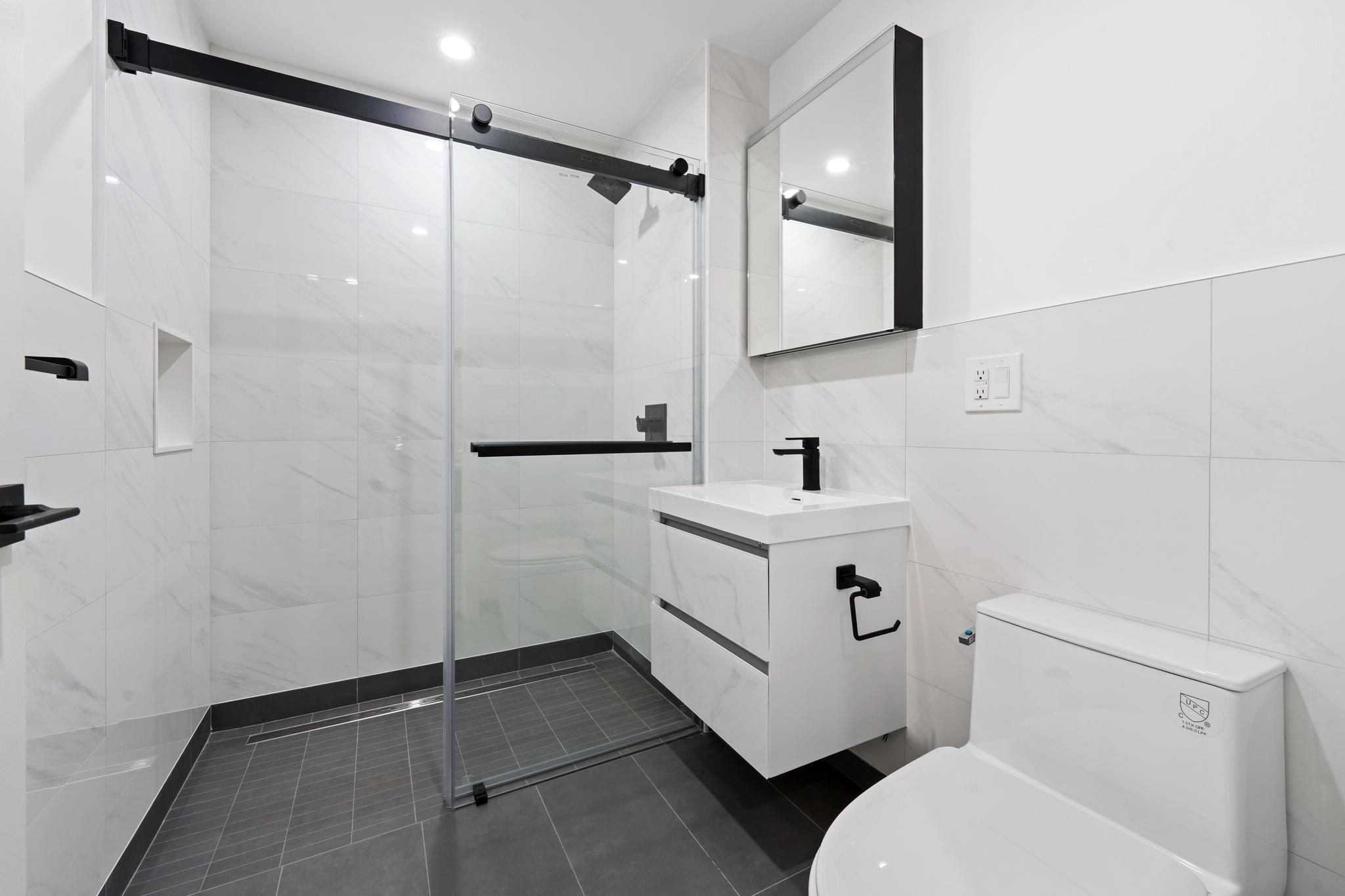 46-40 Vernon Boulevard # 2B, Long Island City, NY 11101