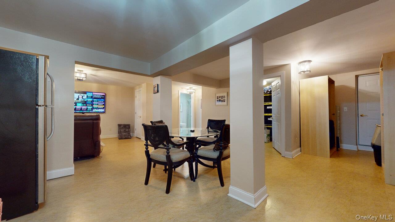 9 Roselawn Road, Highland Mills, NY 10930