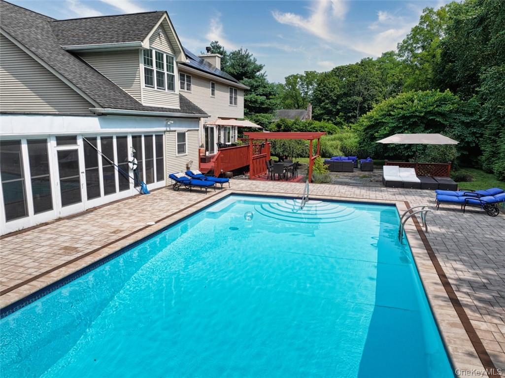 9 Roselawn Road, Highland Mills, NY 10930