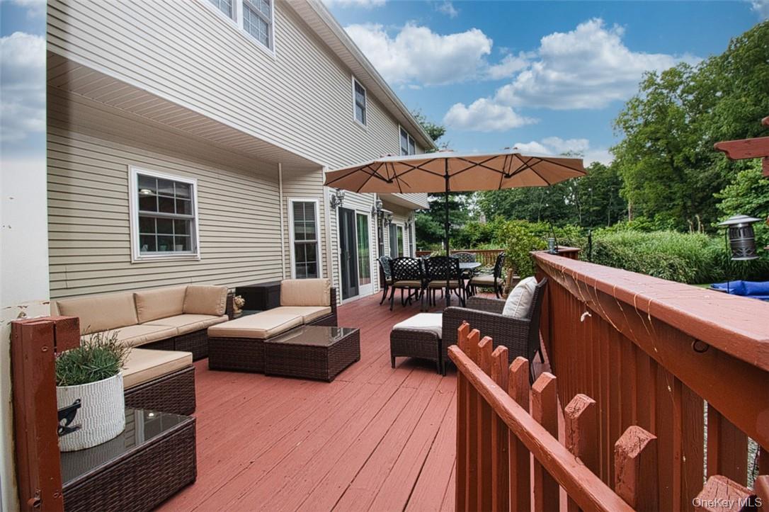 9 Roselawn Road, Highland Mills, NY 10930