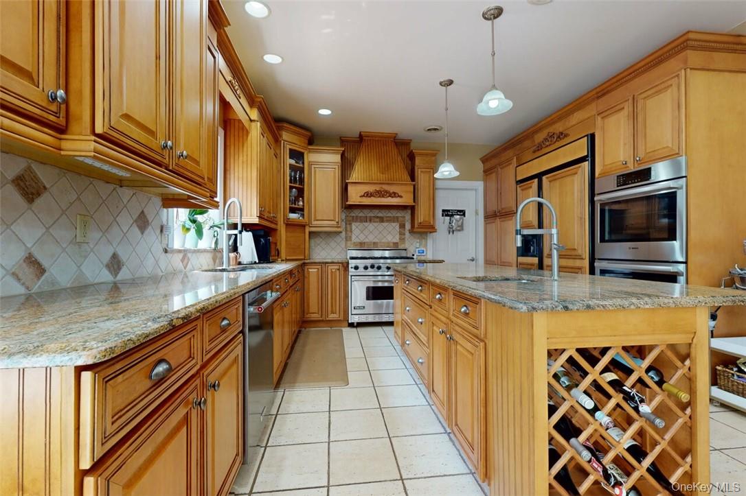 9 Roselawn Road, Highland Mills, NY 10930