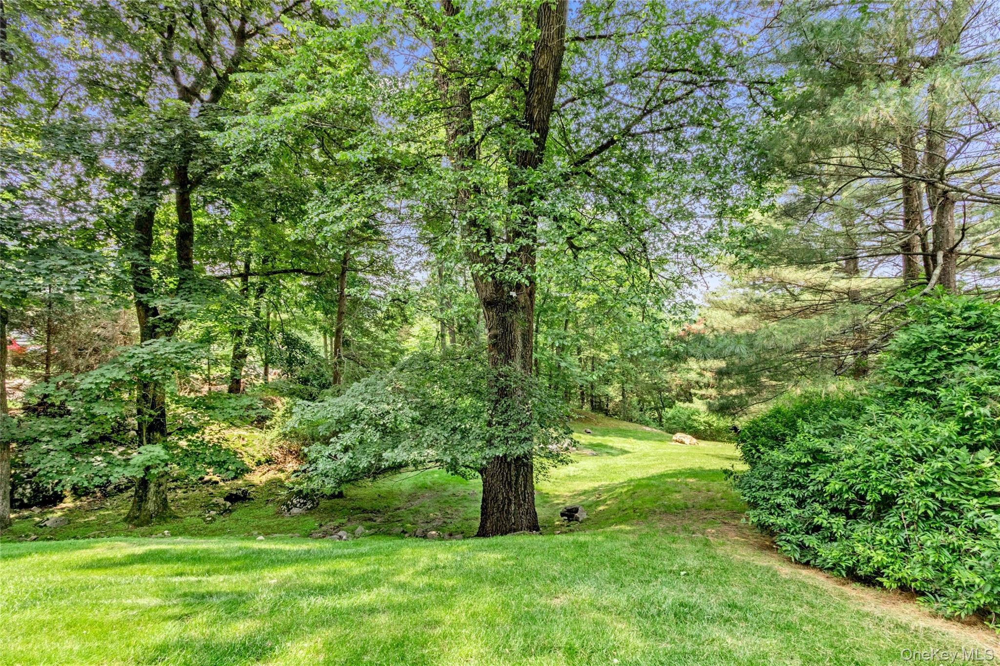 94 Cliff Road, Tuxedo Park, NY 10987