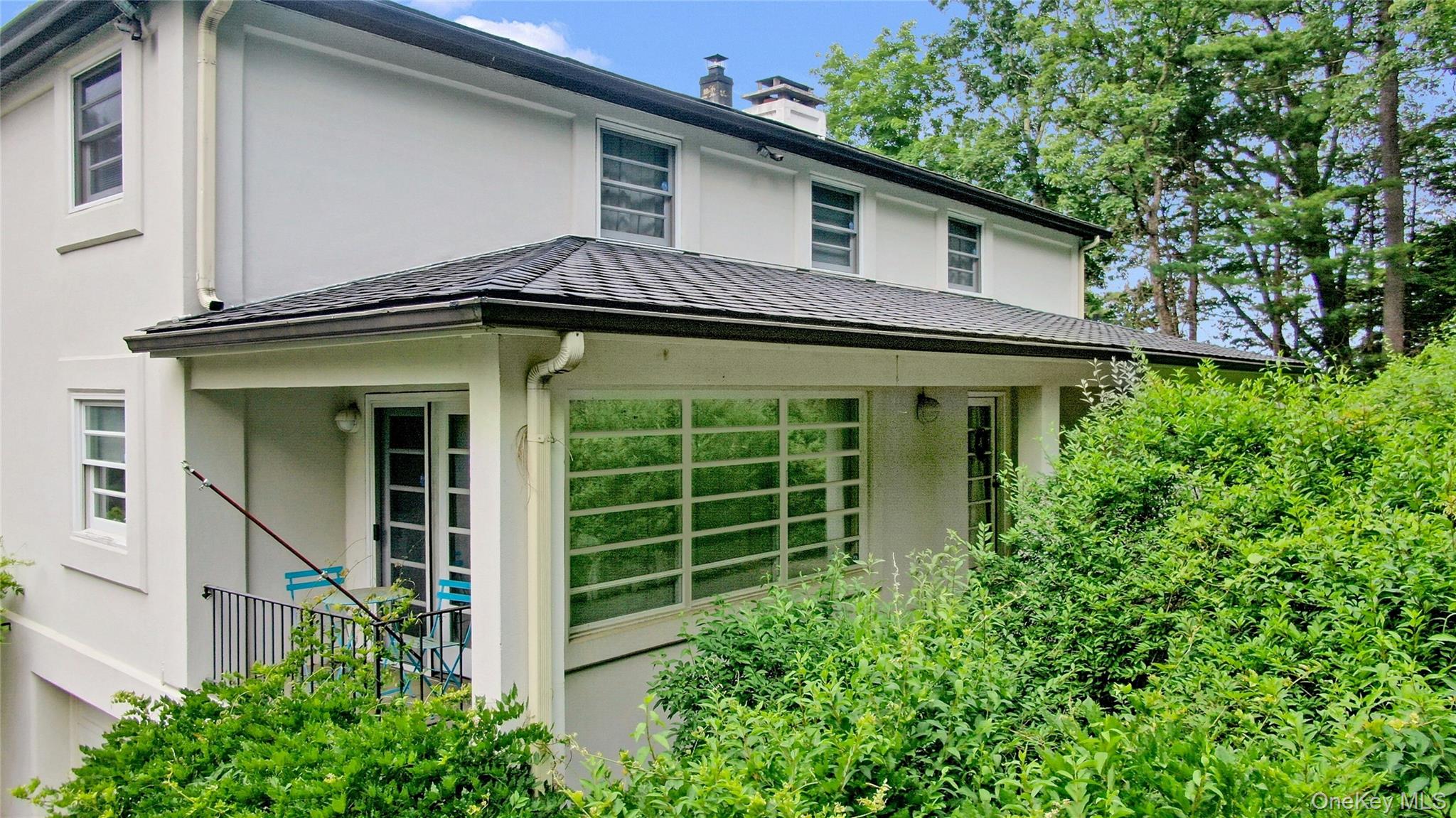 94 Cliff Road, Tuxedo Park, NY 10987