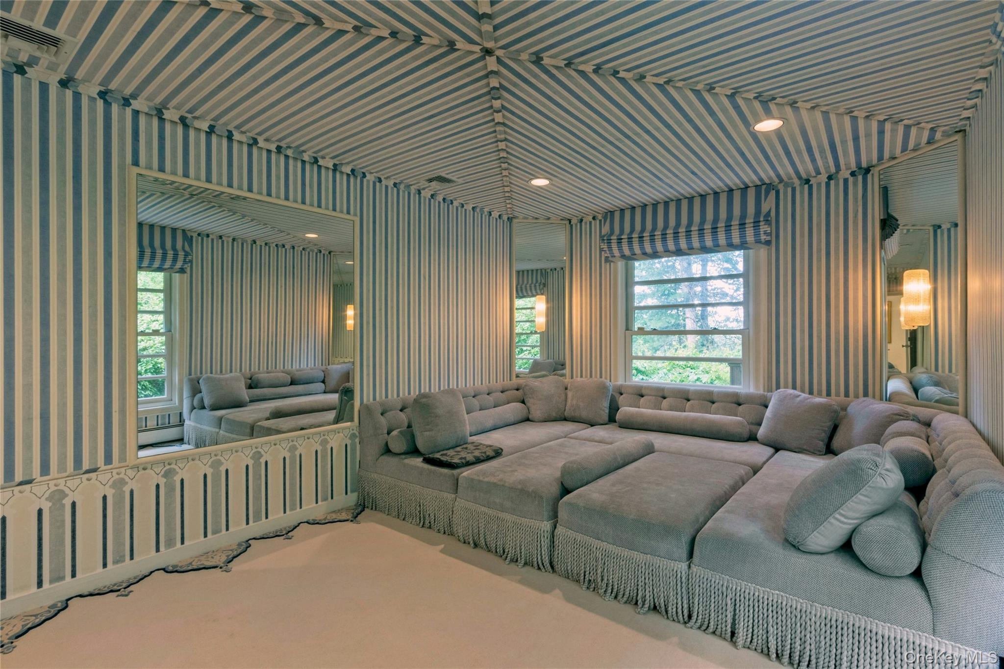 94 Cliff Road, Tuxedo Park, NY 10987