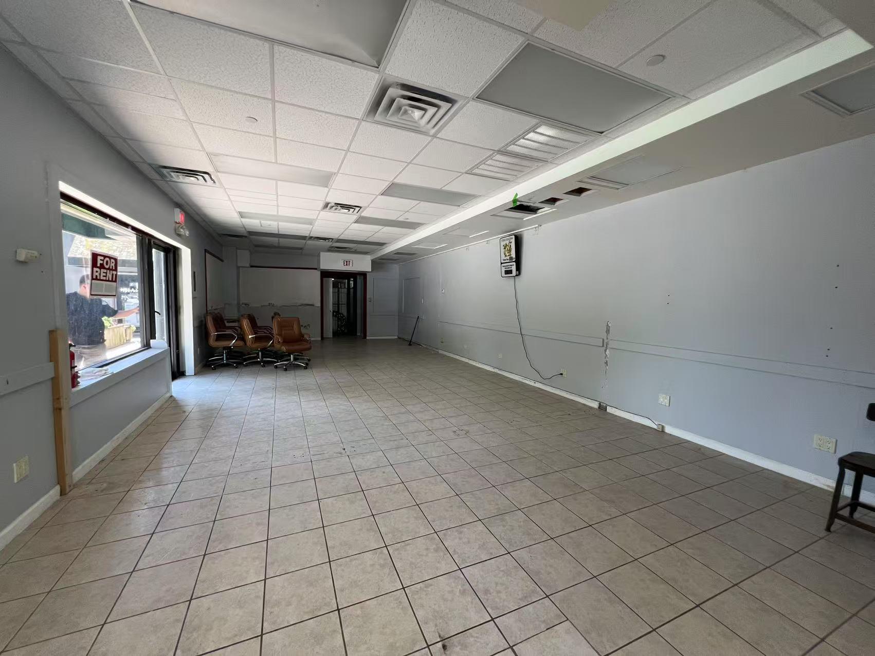 3021B Jericho Turnpike, East Northport, NY 11731