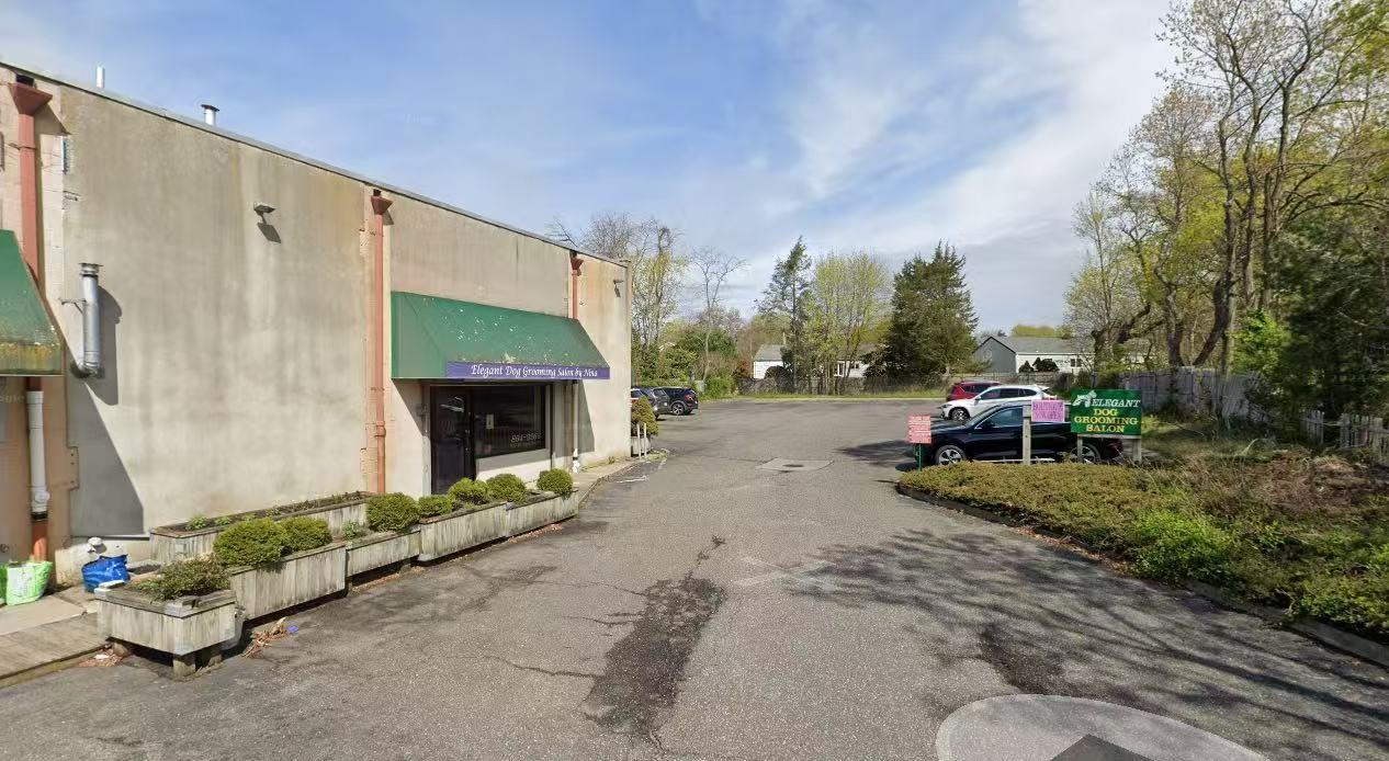 3021B Jericho Turnpike, East Northport, NY 11731