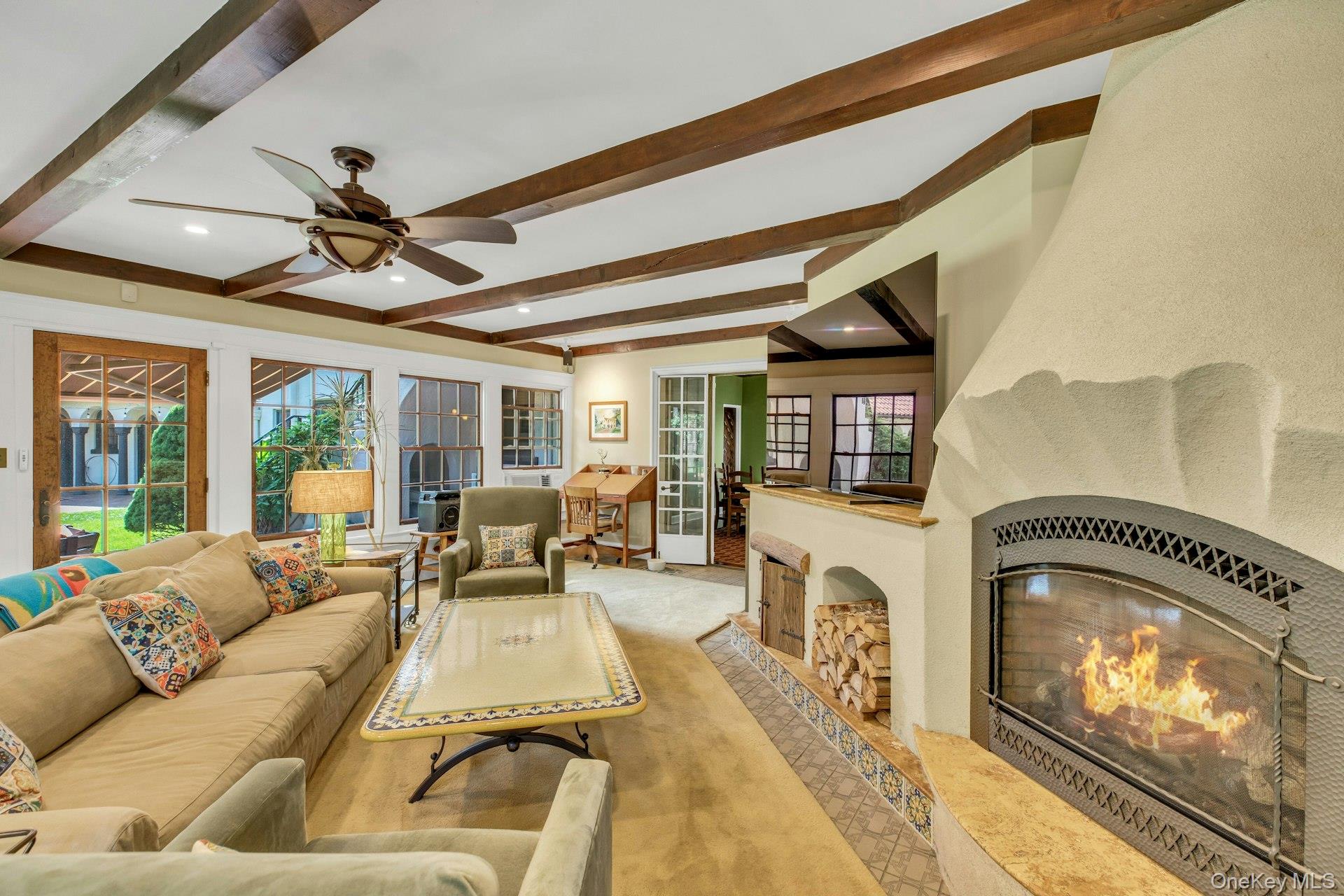 259 Lakeview Avenue W, Brightwaters, NY 11718