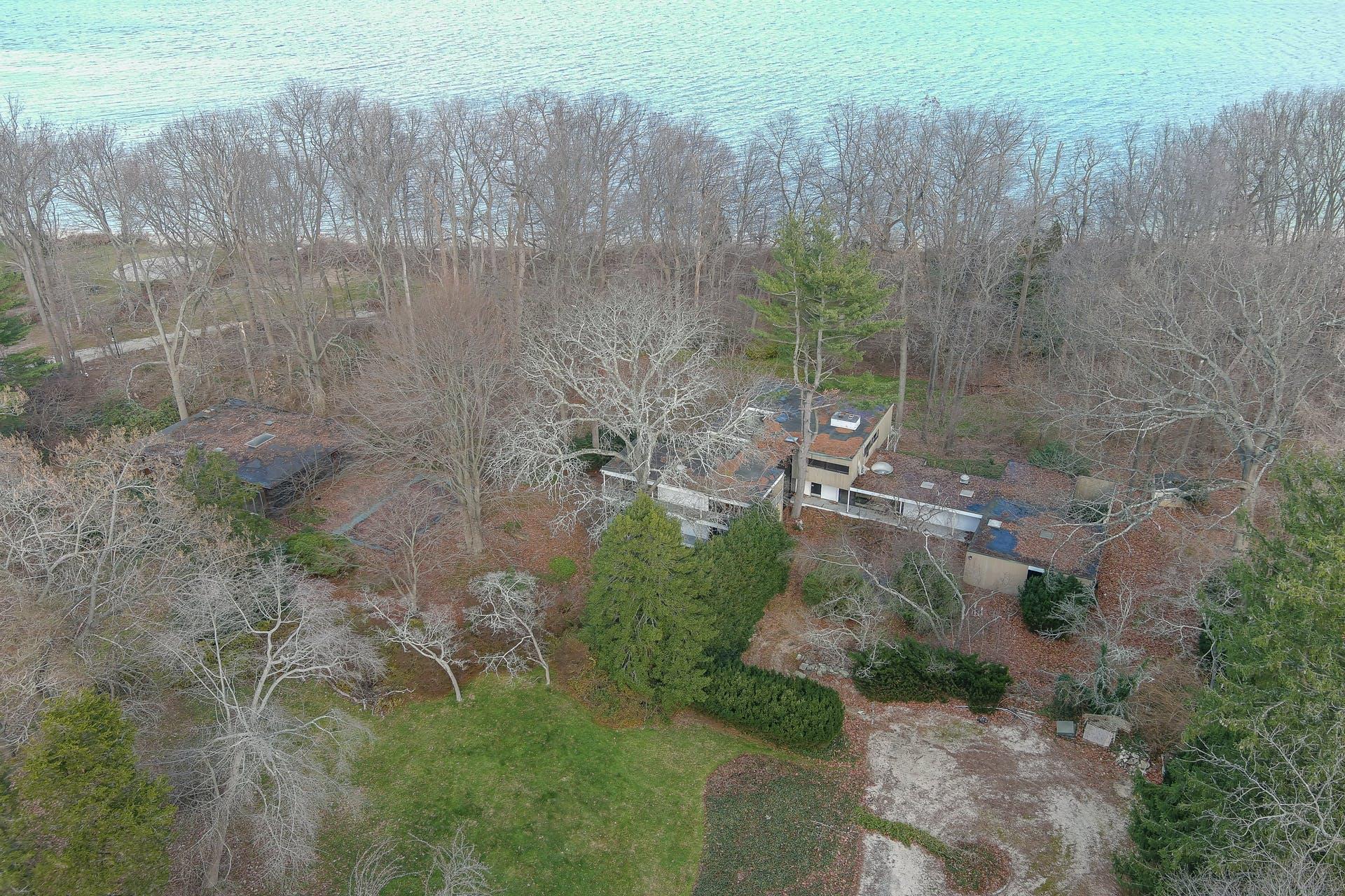 145 Centre Island Road, Centre Island, NY 11771