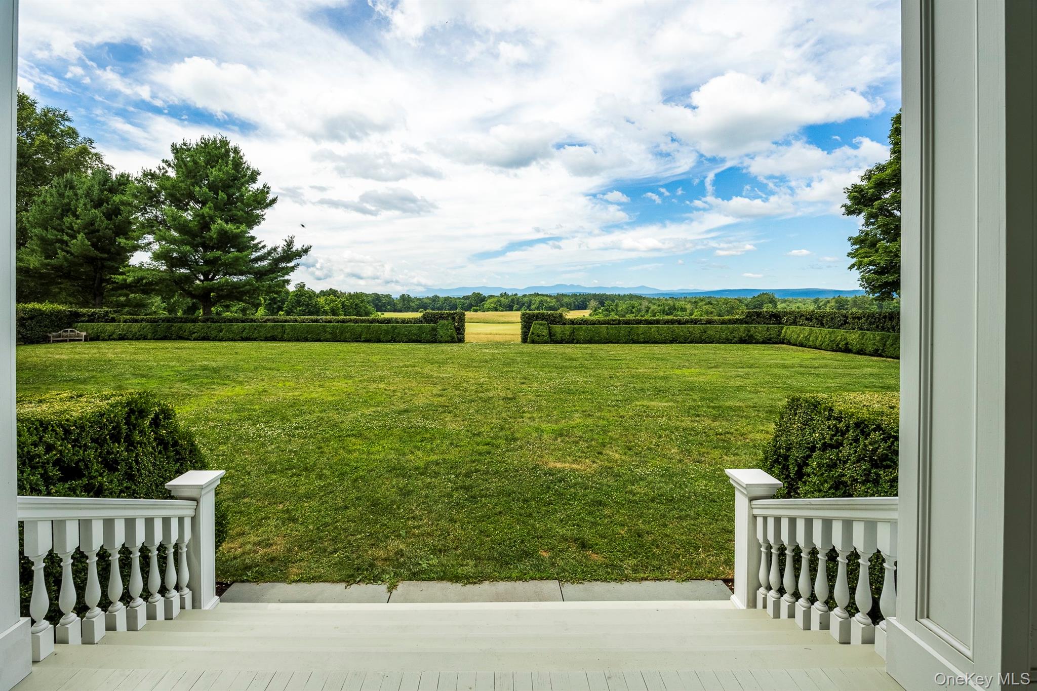 199 Eichybush Road, Kinderhook, NY 12106