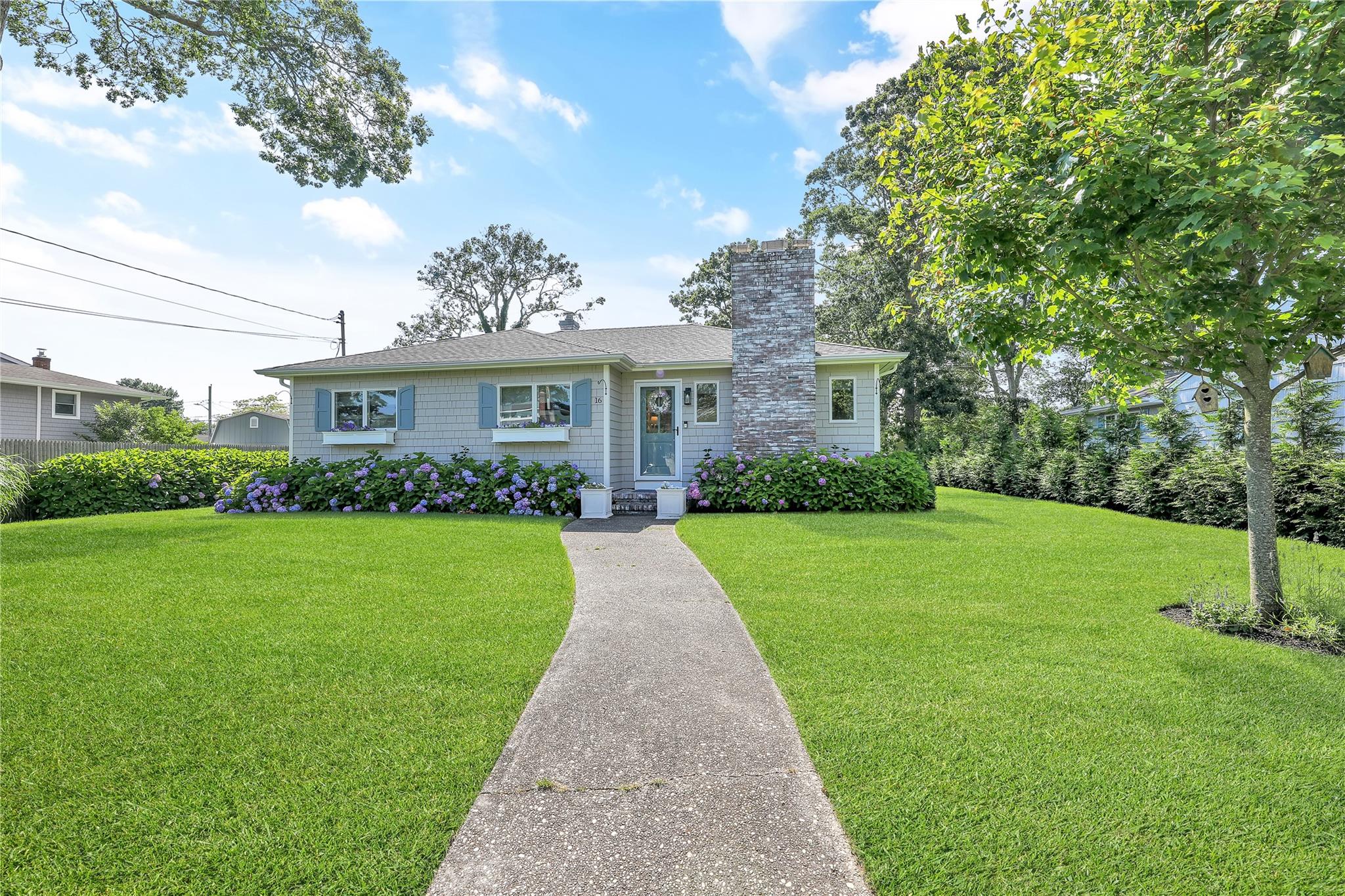 16 Whiting Road, East Quogue, NY 11942