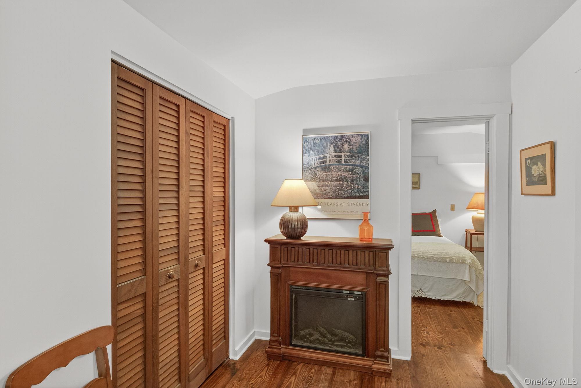 27 Old Wagon Road, Woodstock, NY 12498