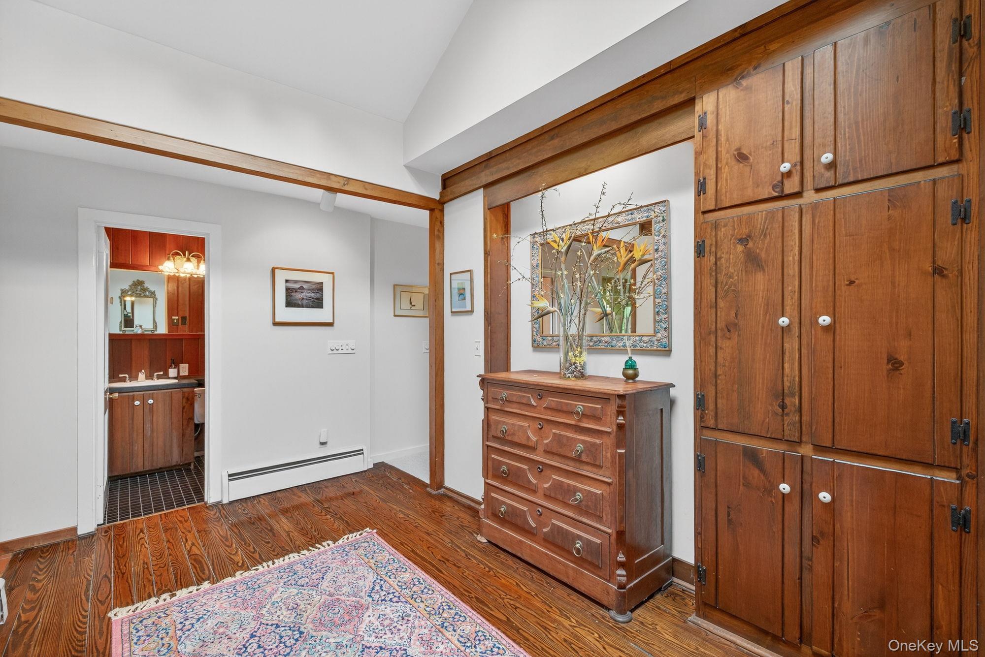 27 Old Wagon Road, Woodstock, NY 12498