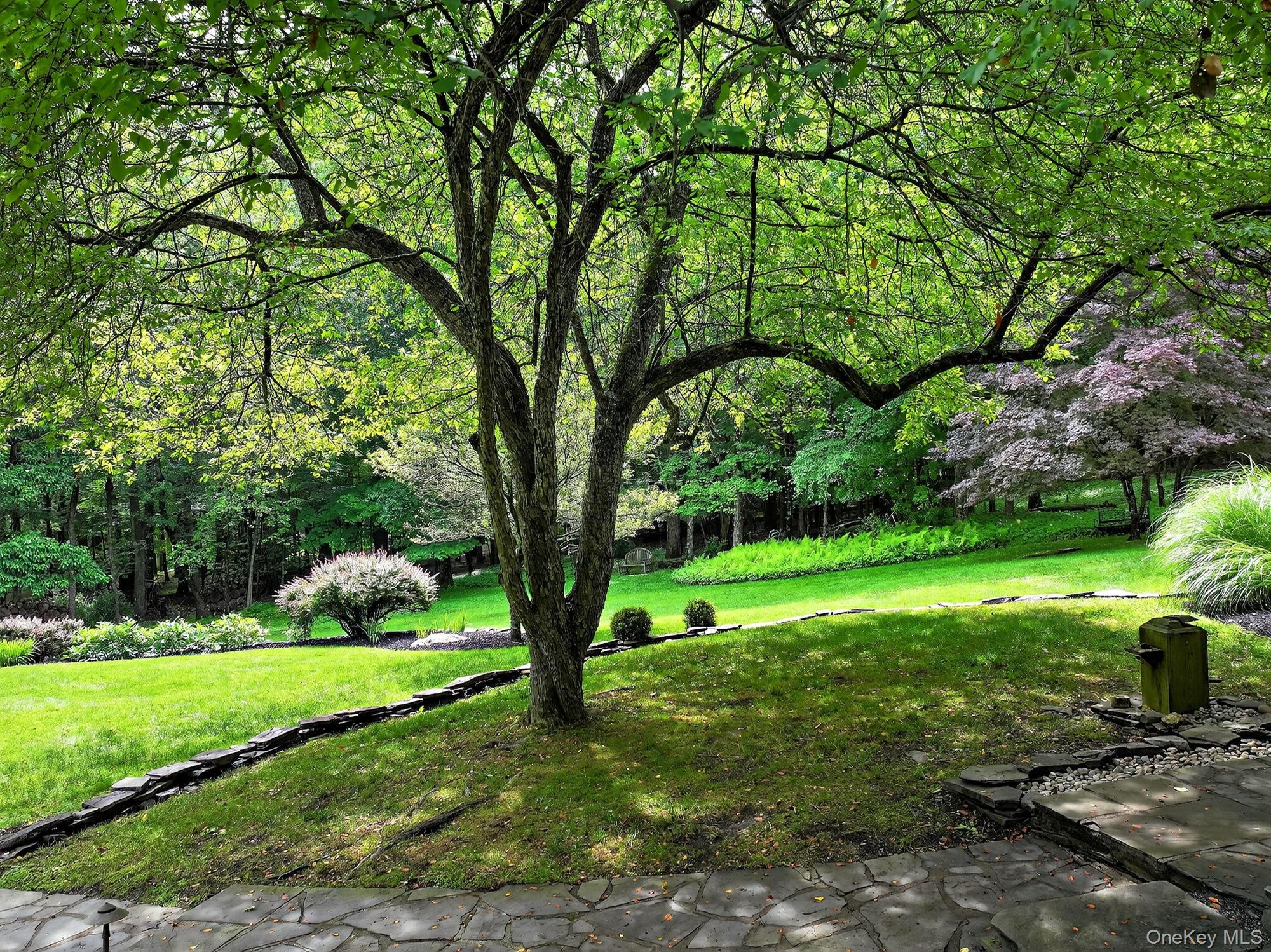 27 Old Wagon Road, Woodstock, NY 12498