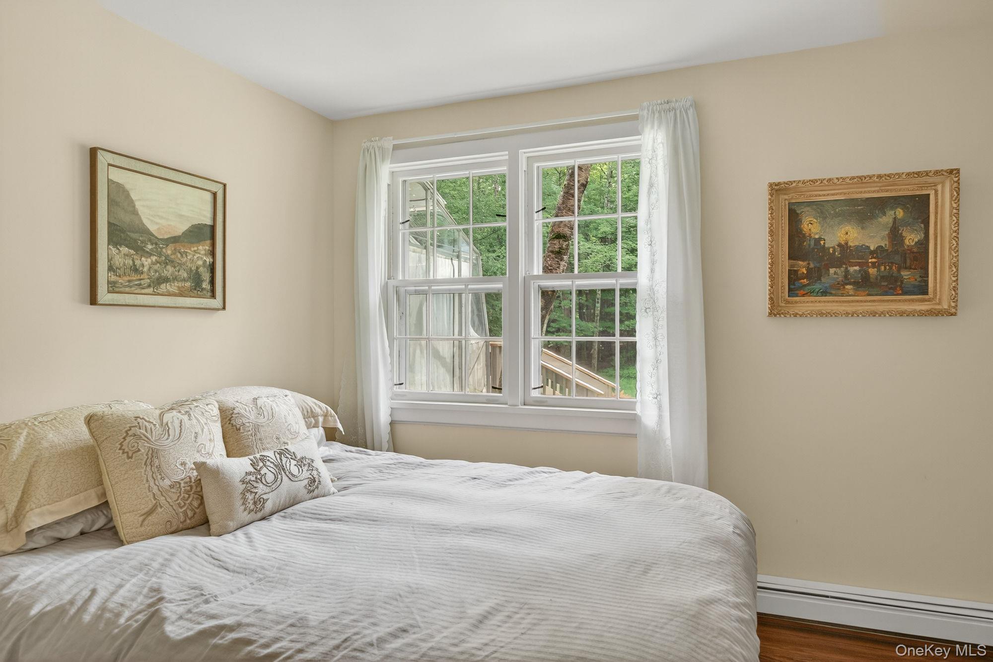 27 Old Wagon Road, Woodstock, NY 12498