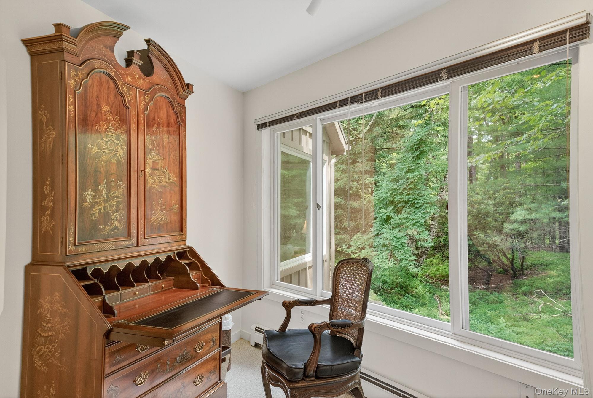 27 Old Wagon Road, Woodstock, NY 12498