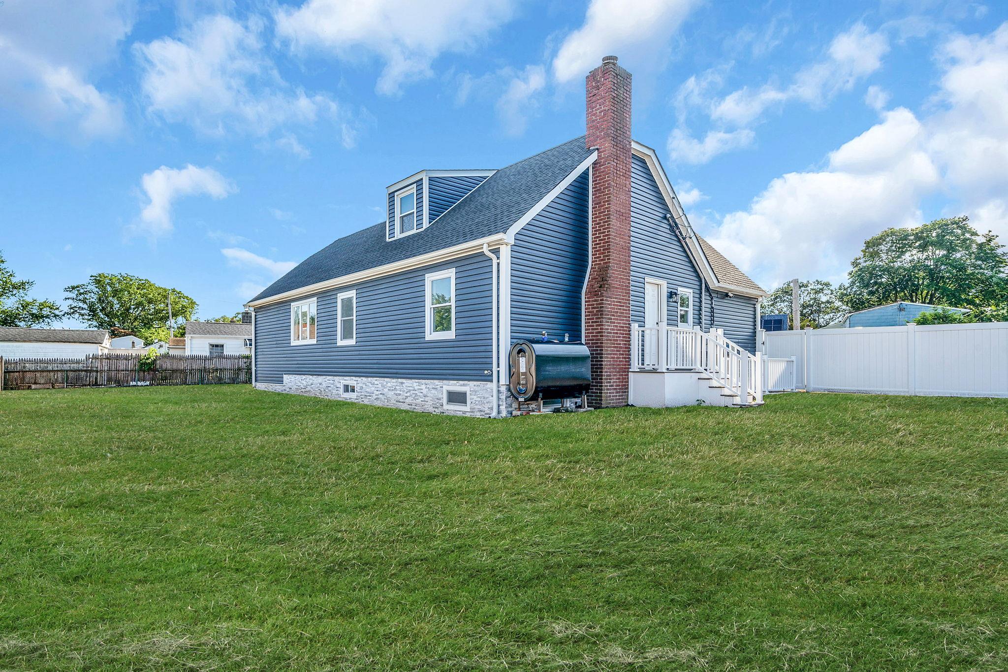 105 Commack Road, North Babylon, NY 11703