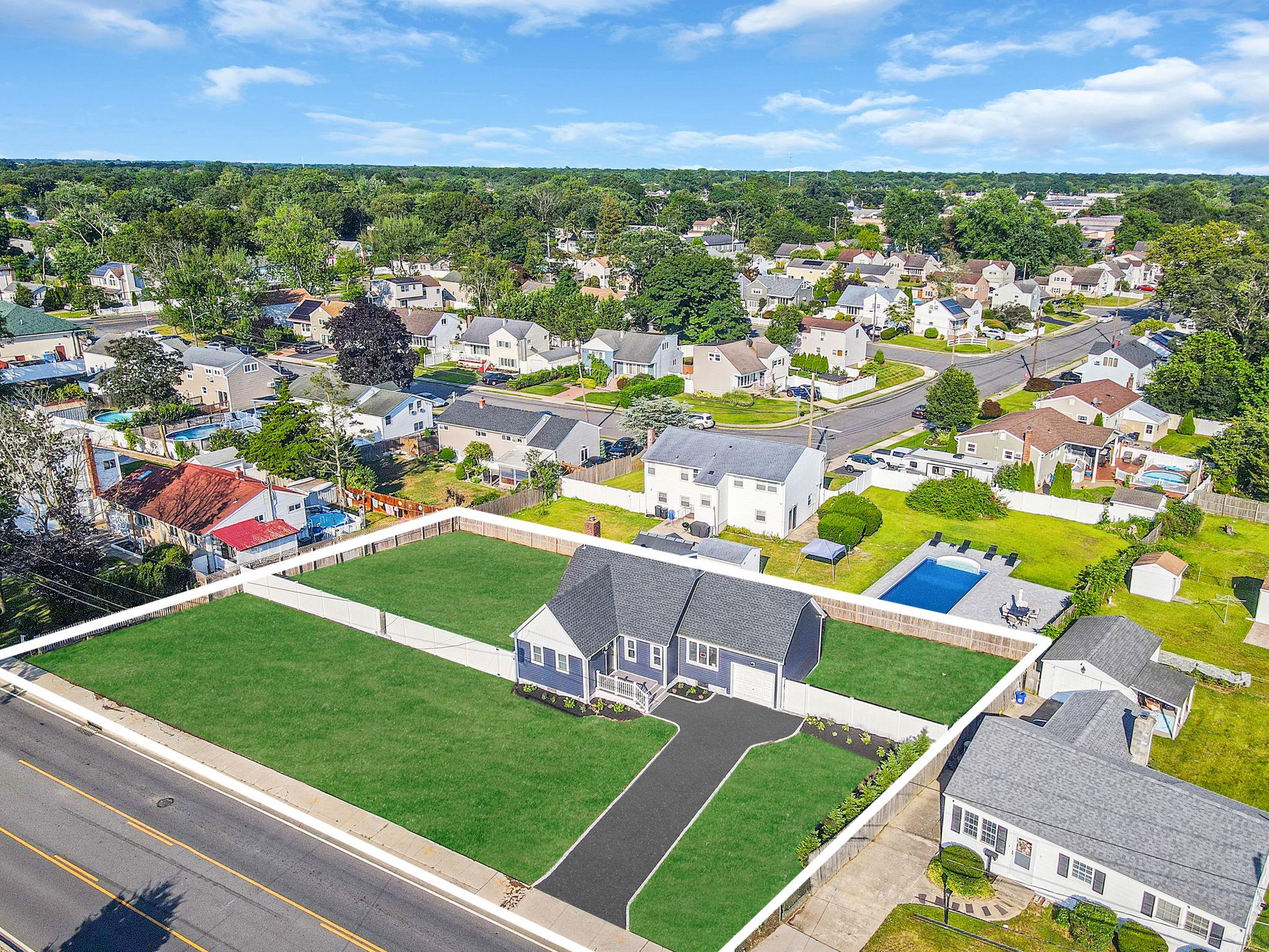 105 Commack Road, North Babylon, NY 11703