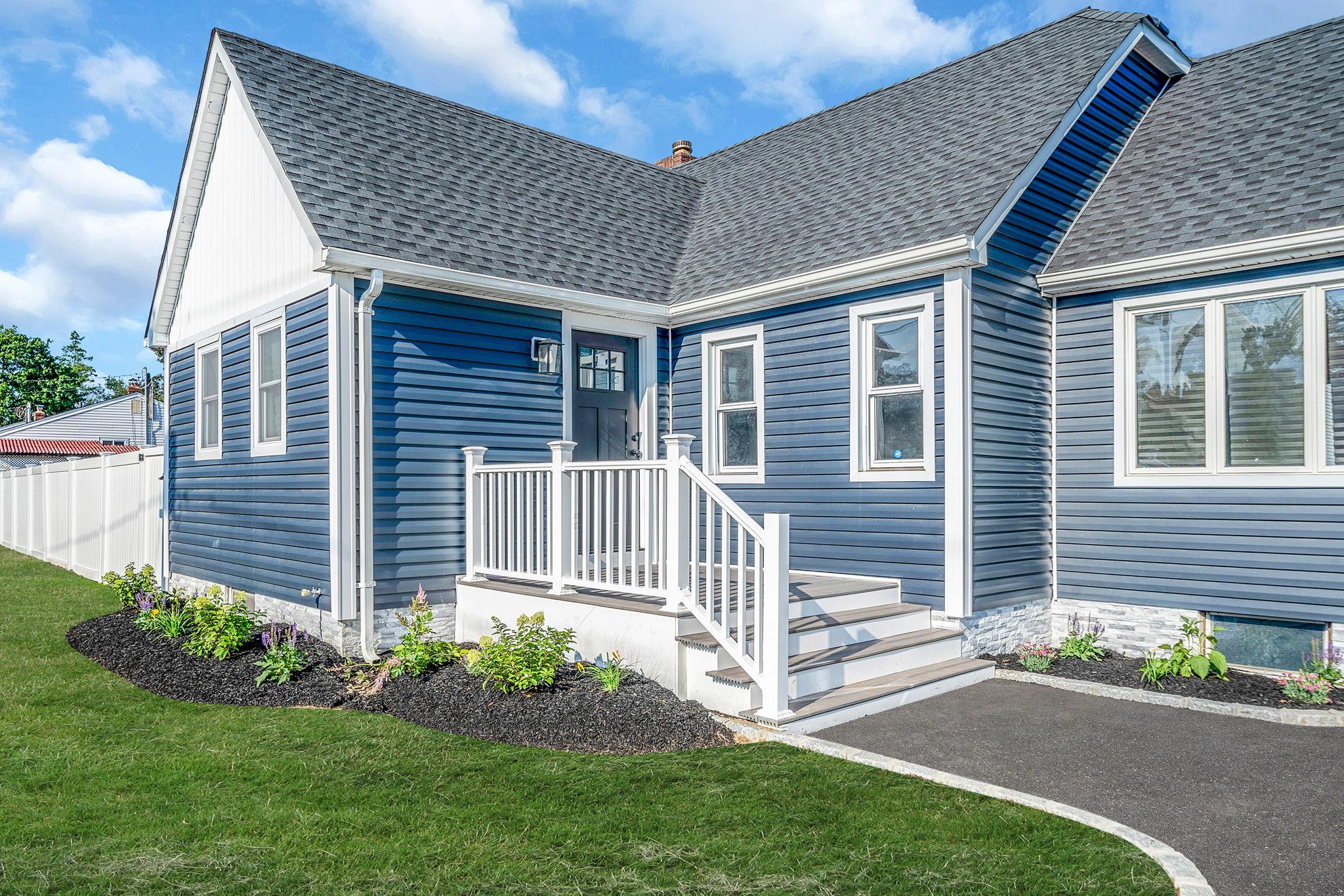 105 Commack Road, North Babylon, NY 11703