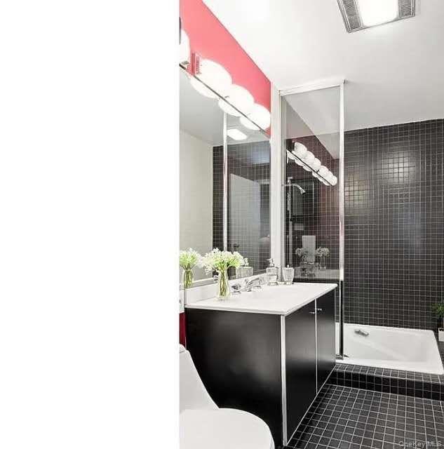 8 W 65th Street # 5A, New York (Manhattan), NY 10023