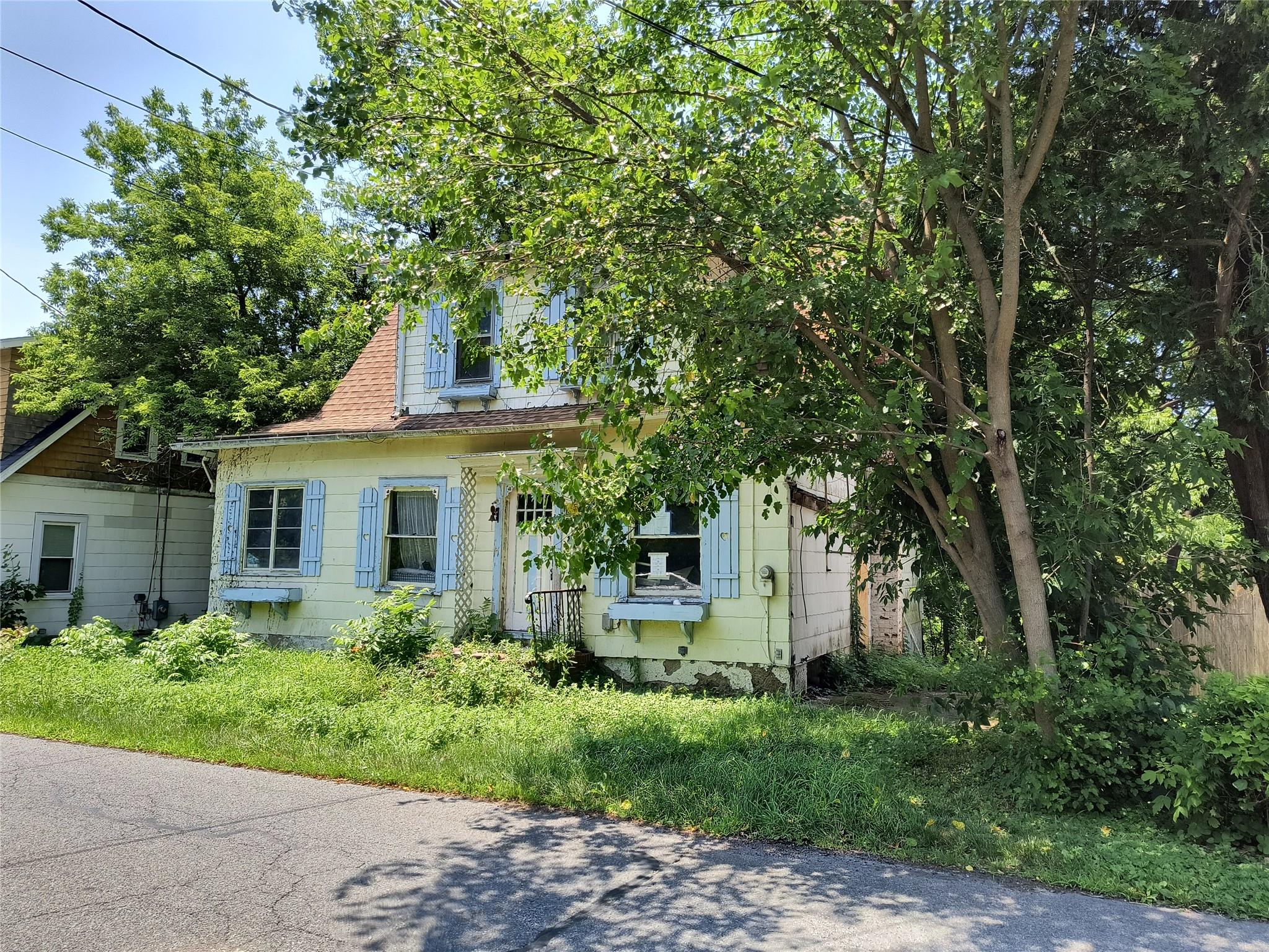 69 North Road, Highland, NY 12528