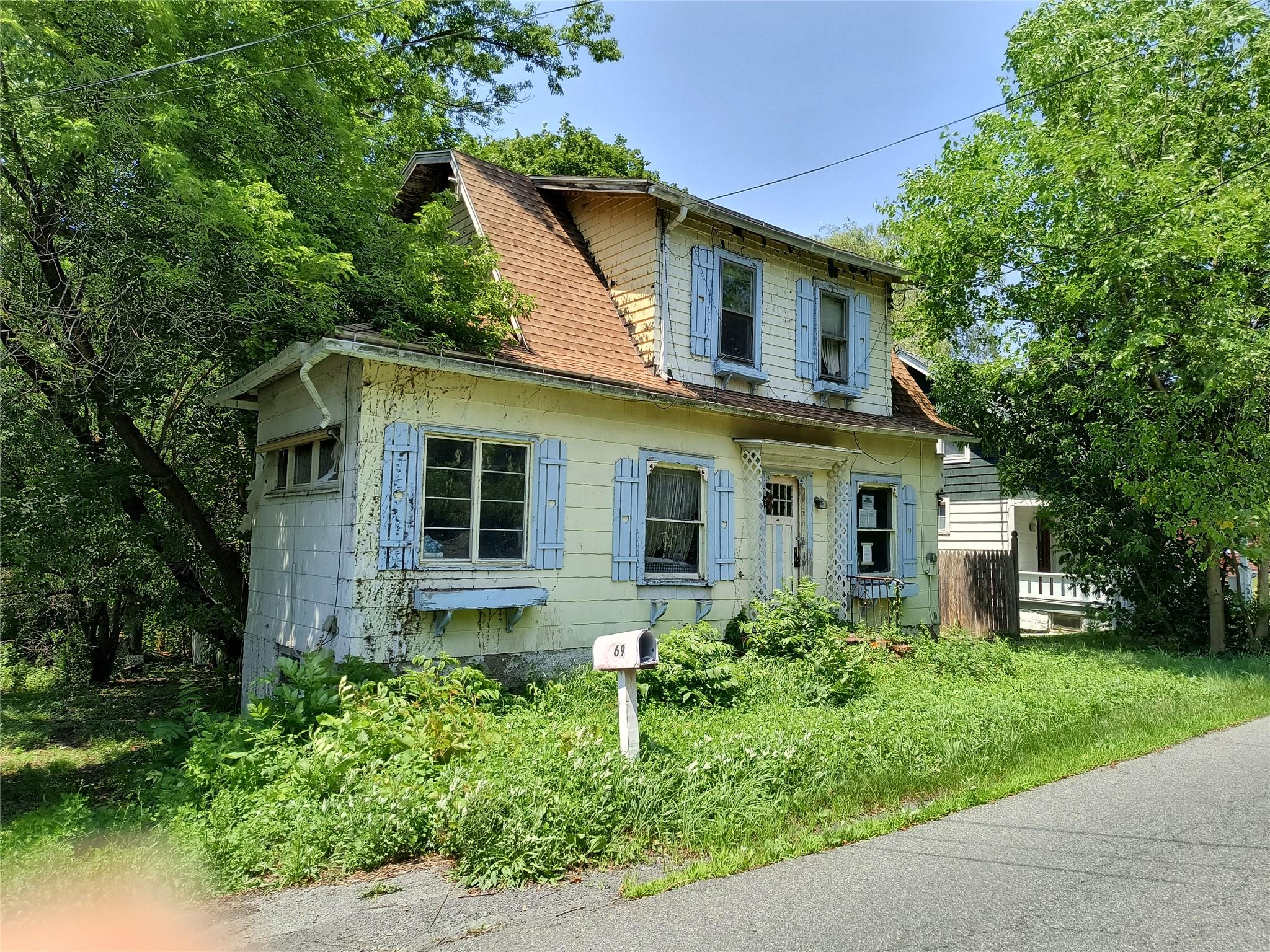 69 North Road, Highland, NY 12528