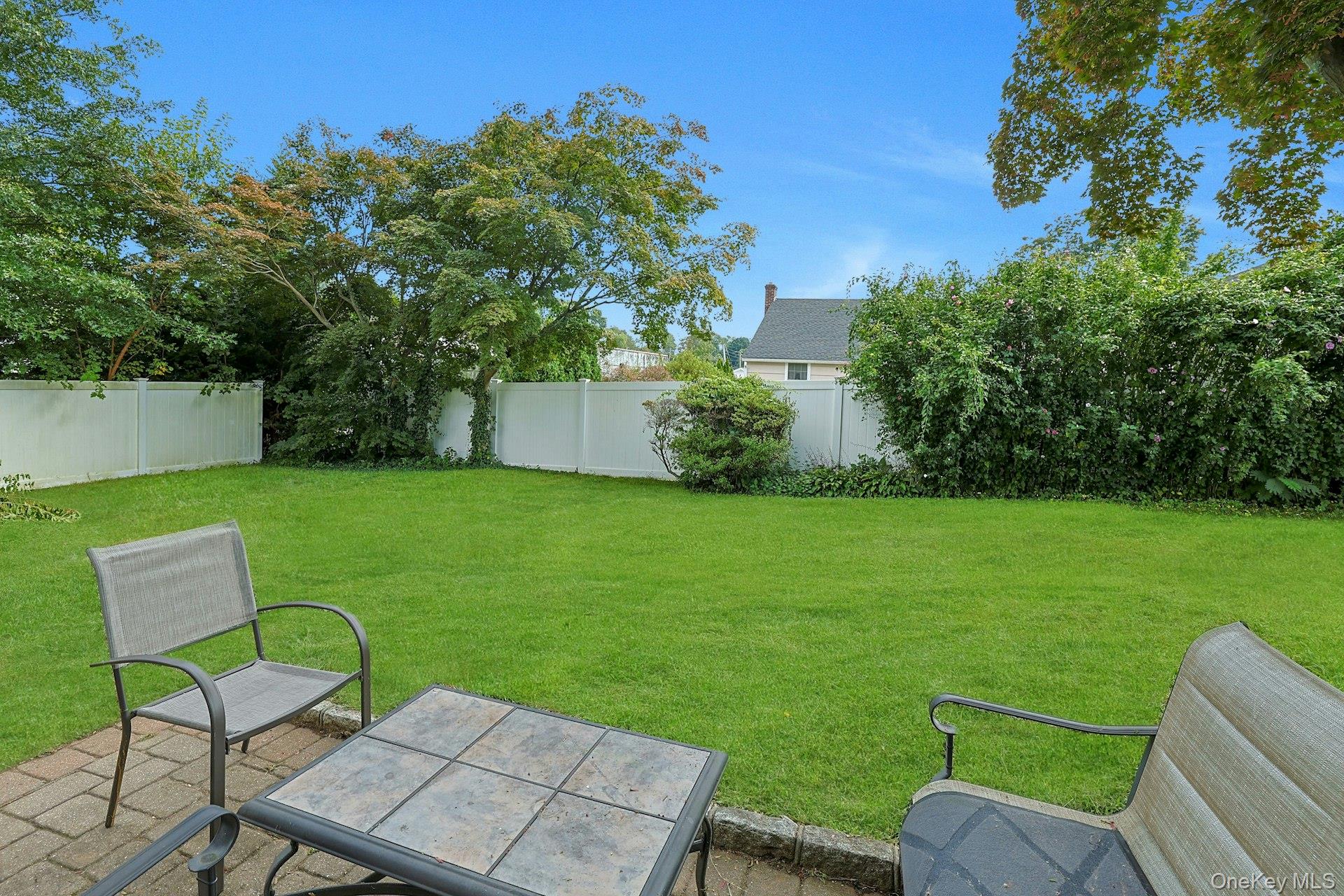 6 Clinton Street, Valhalla, NY 10595