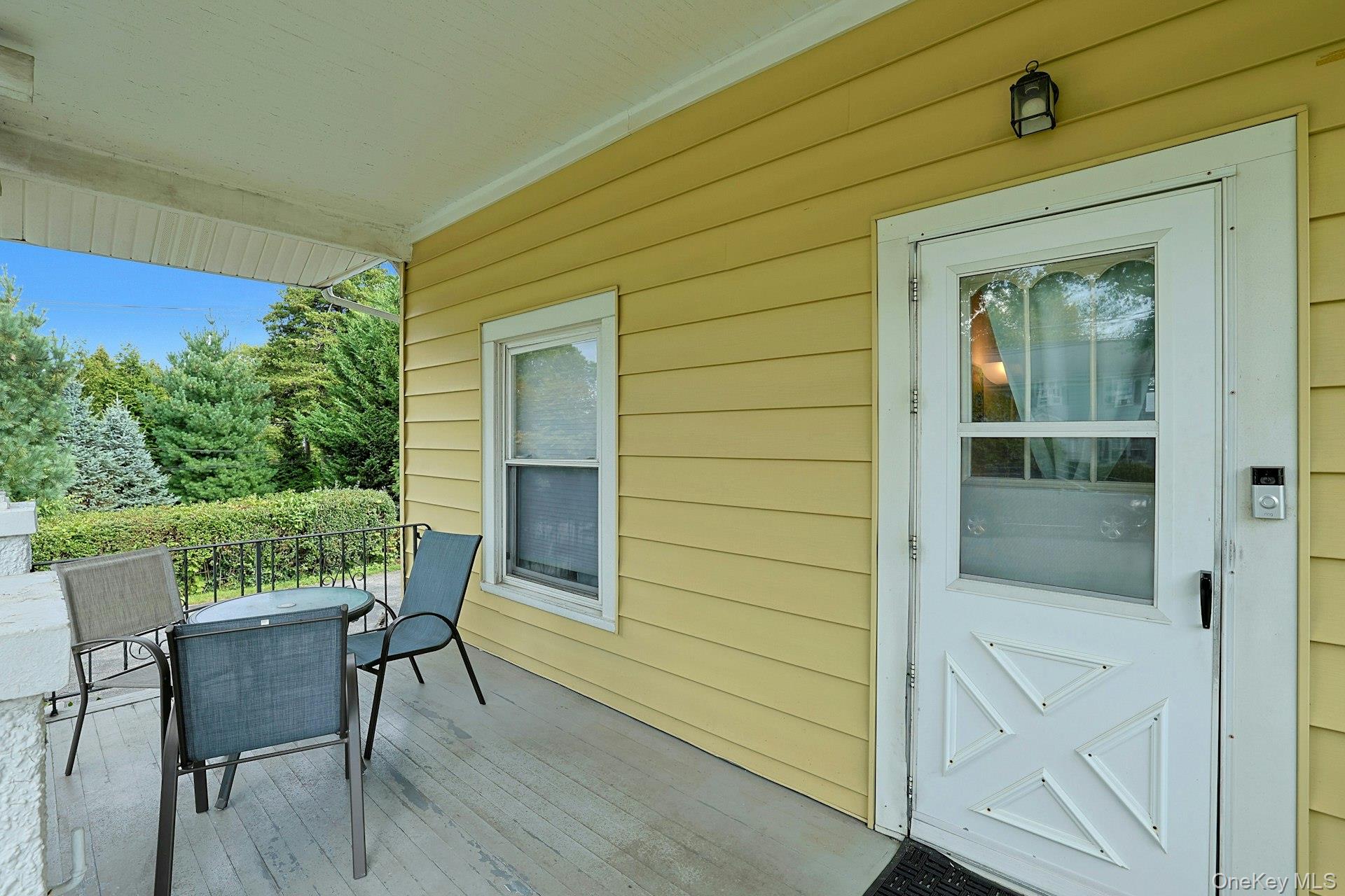 6 Clinton Street, Valhalla, NY 10595