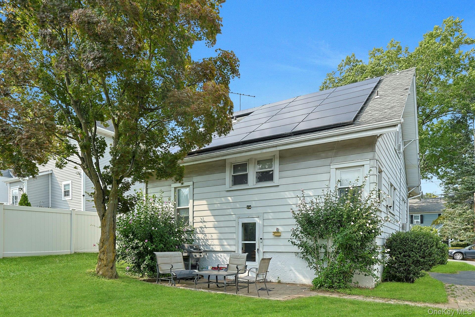 6 Clinton Street, Valhalla, NY 10595