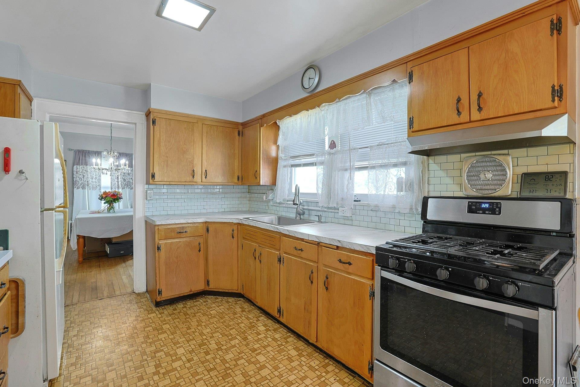 6 Clinton Street, Valhalla, NY 10595